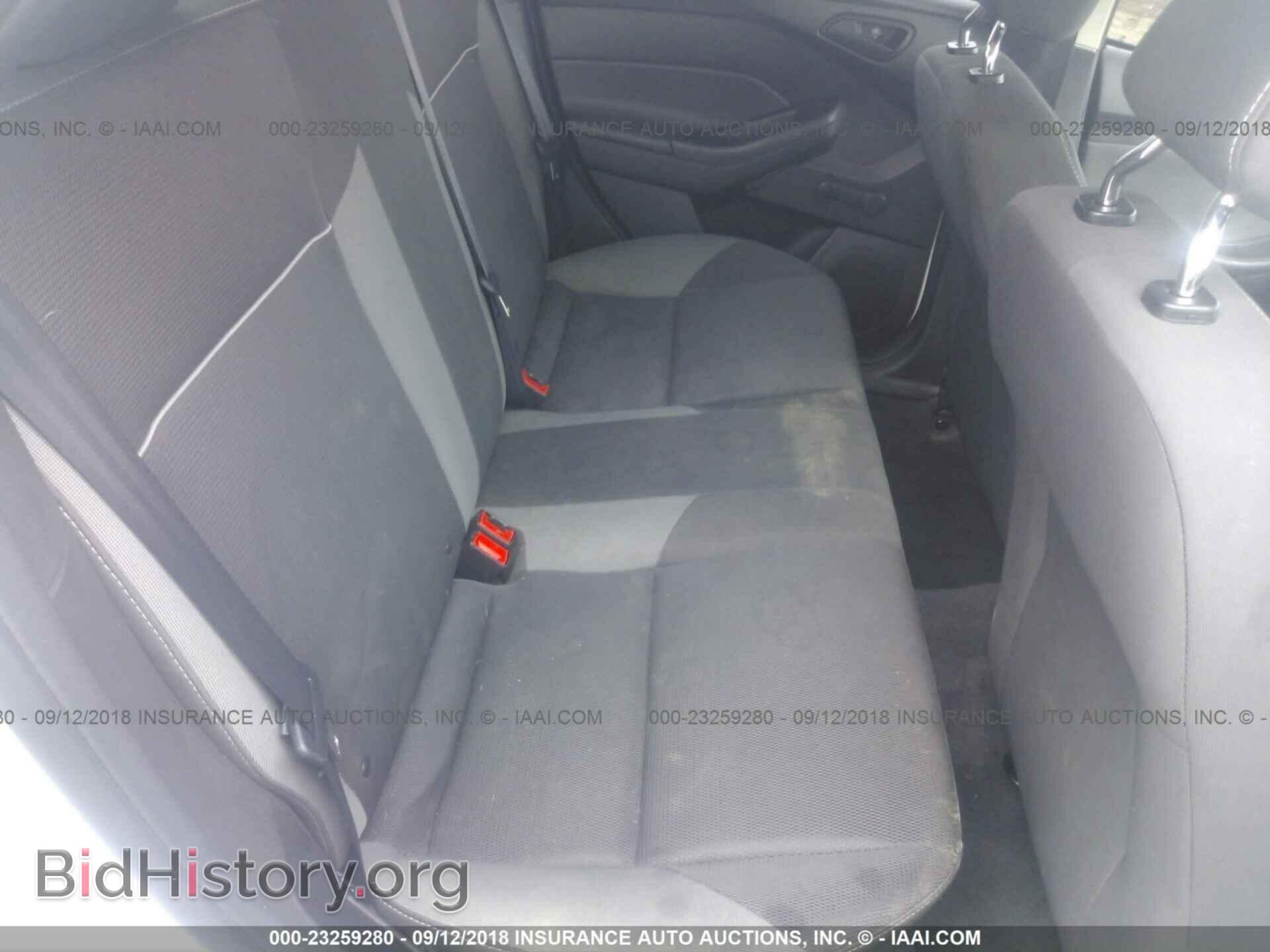 2012 Ford Focus - VIN: 1FAHP3E28CL250413 - Photo 8