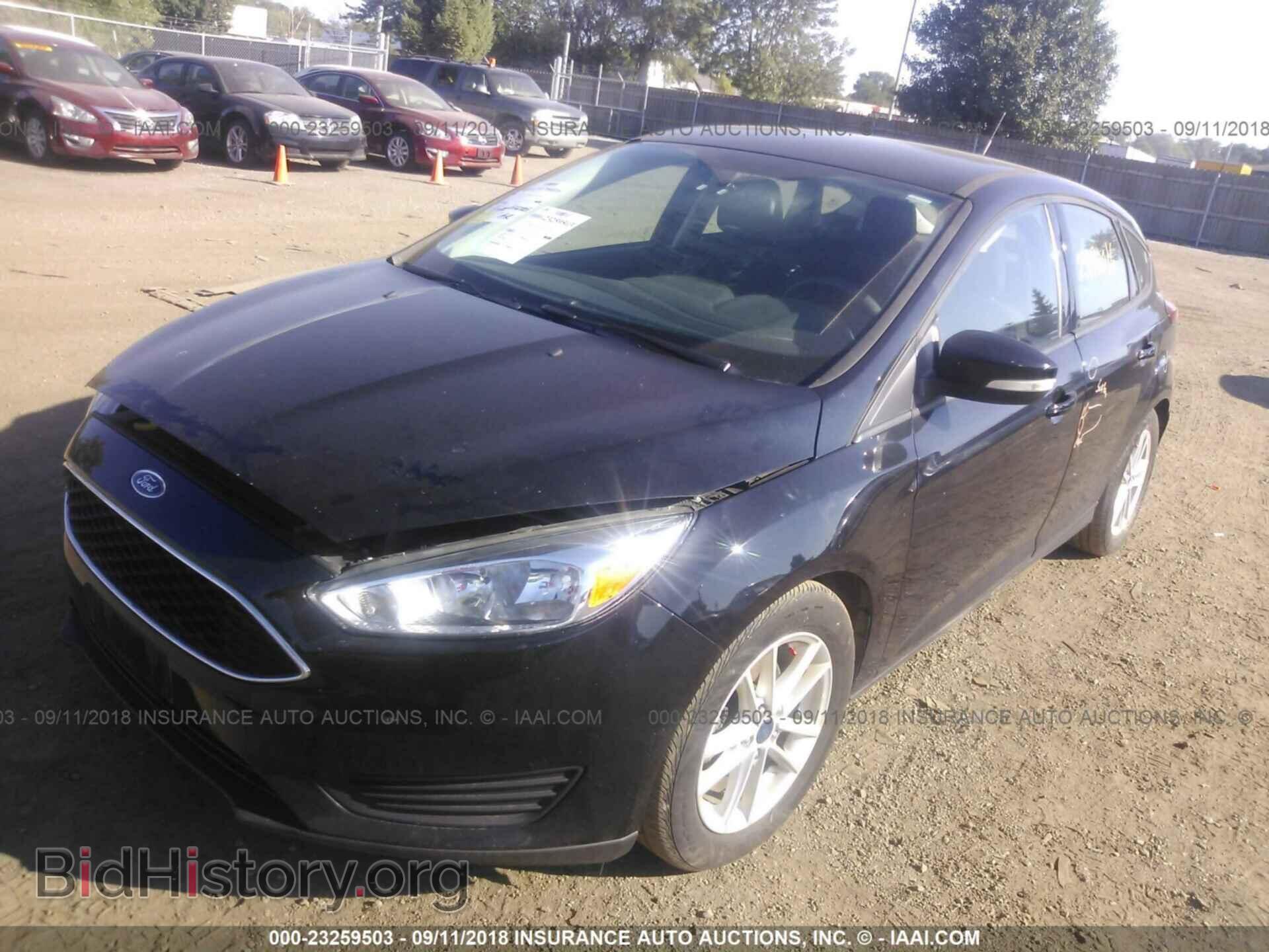 2016 Ford Focus - VIN: 1FADP3K22GL357935 - Photo 2