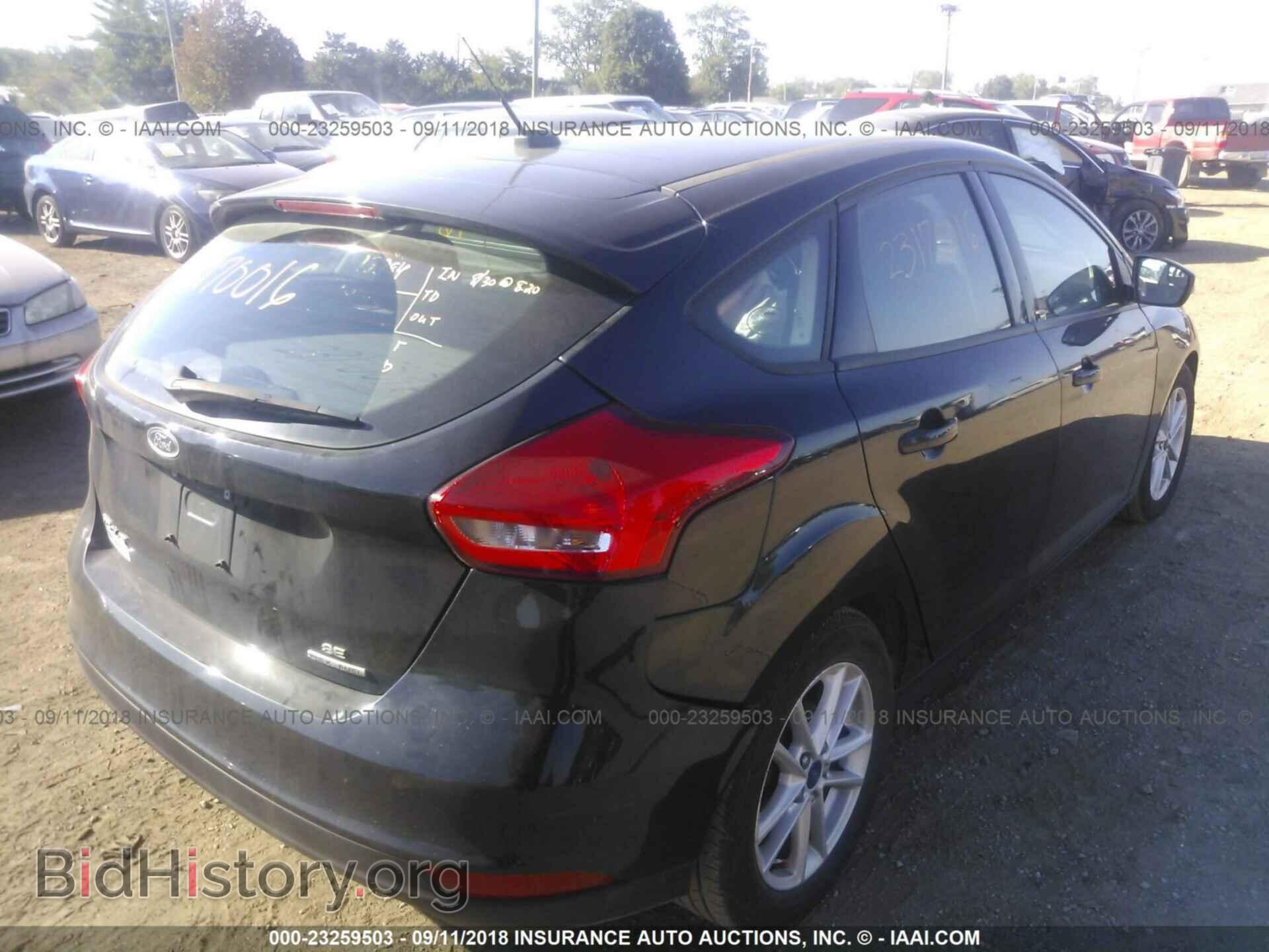 2016 Ford Focus - VIN: 1FADP3K22GL357935 - Photo 4