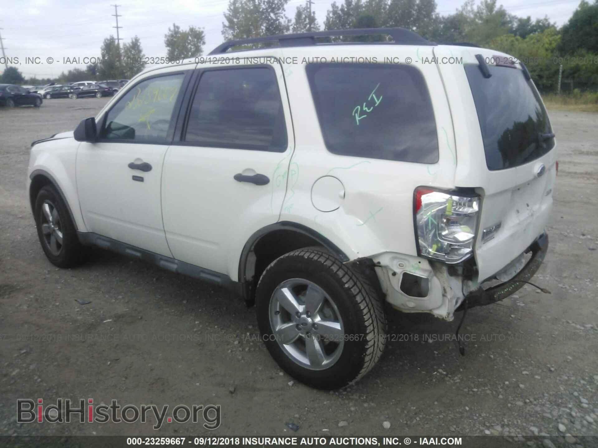 2009 FORD ESCAPE - VIN: 1FMCU93GX9KB76436 - Фото 3