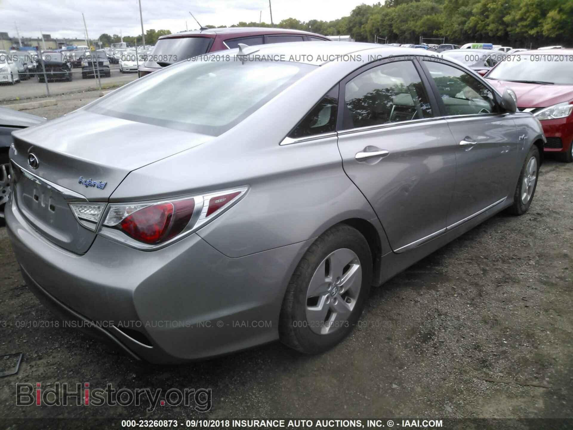 2012 Hyundai Sonata - VIN: KMHEC4A47CA041399 - Фото 4