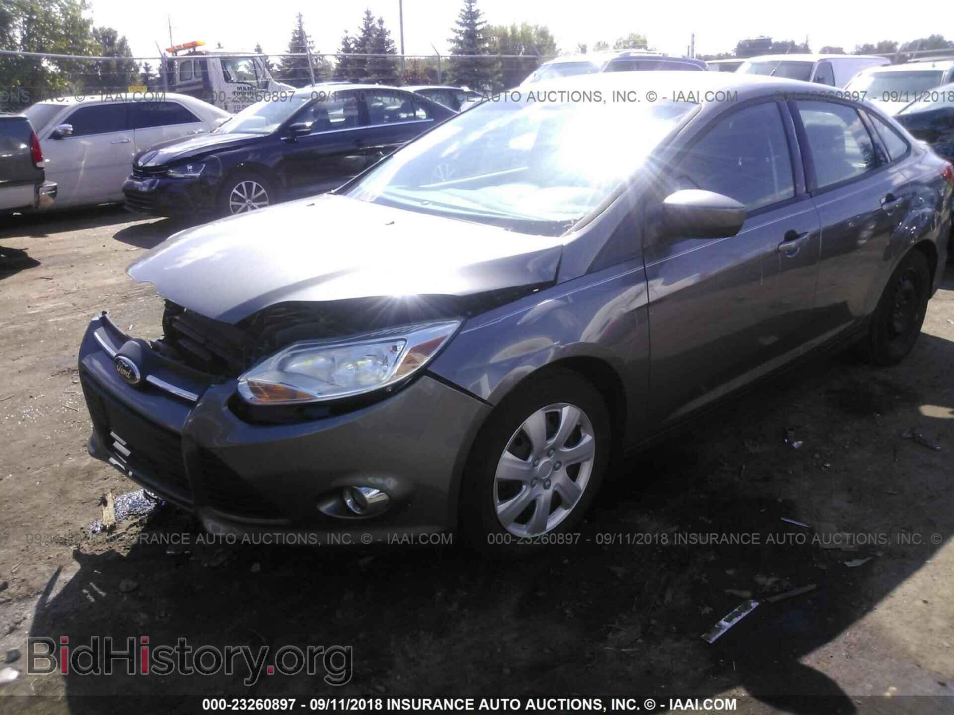 2012 Ford Focus - VIN: 1FAHP3F22CL234898 - Photo 2