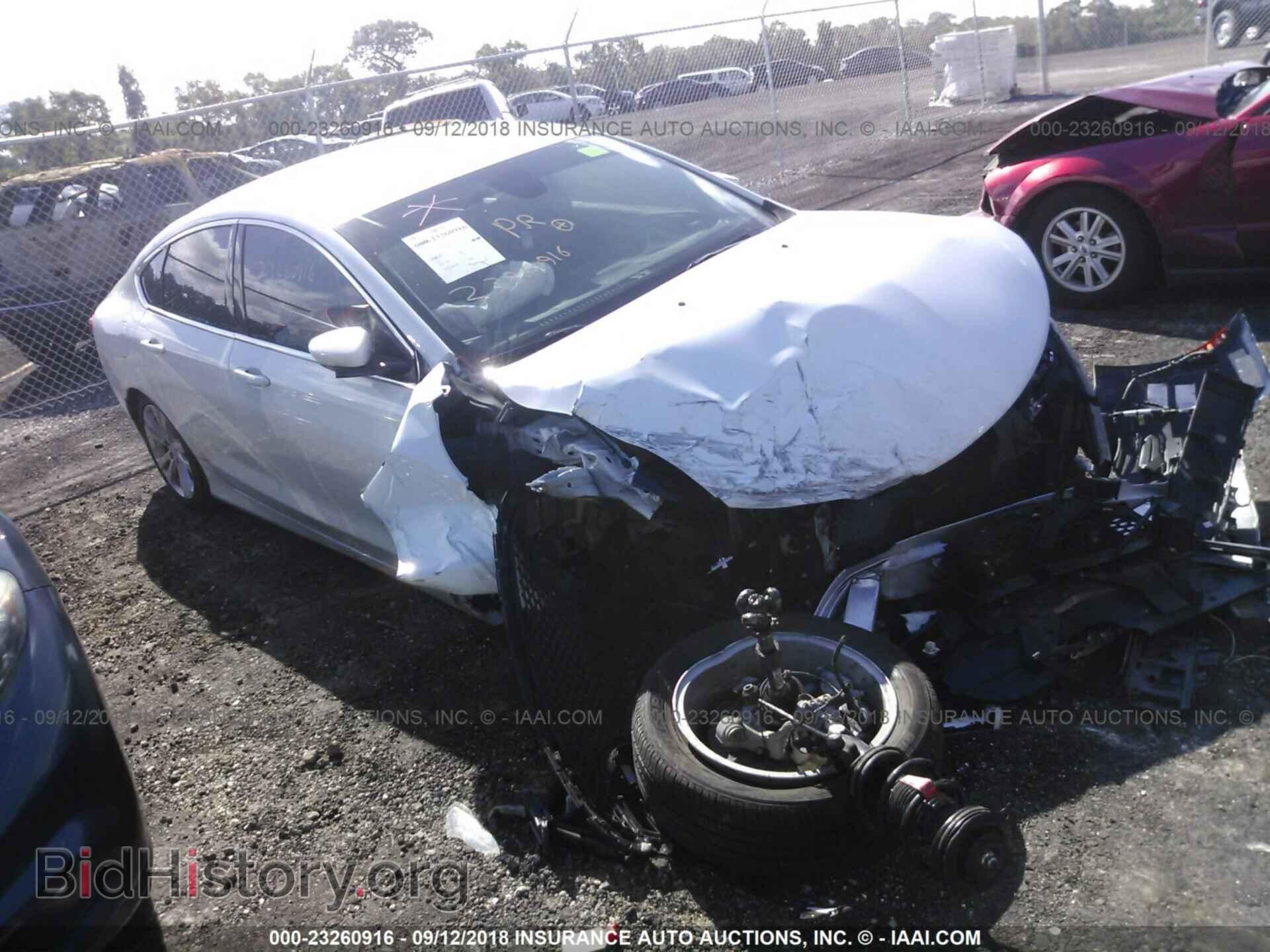 Photo 1C3CCCAG9FN756511 - Chrysler 200 2015