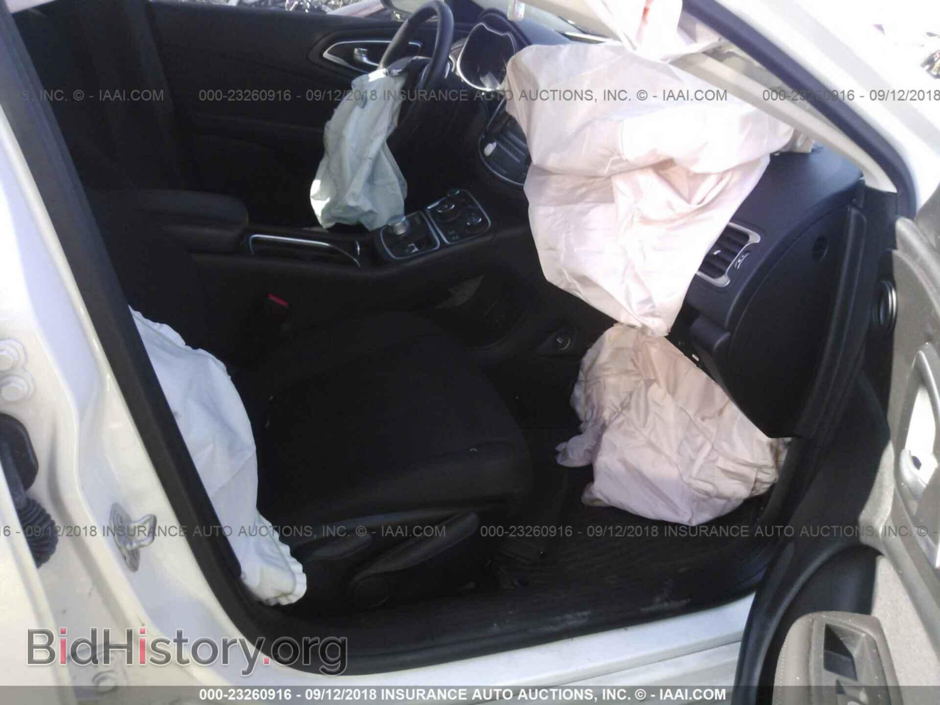 2015 Chrysler 200 - VIN: 1C3CCCAG9FN756511 - Photo 5