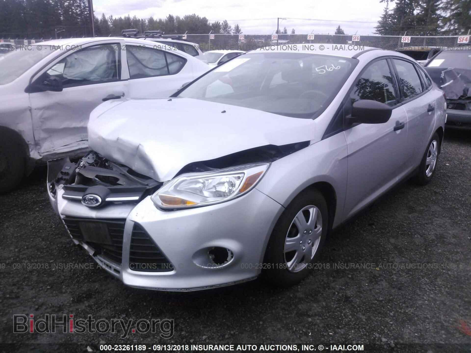2013 Ford Focus - VIN: 1FADP3E23DL184935 - Фото 2