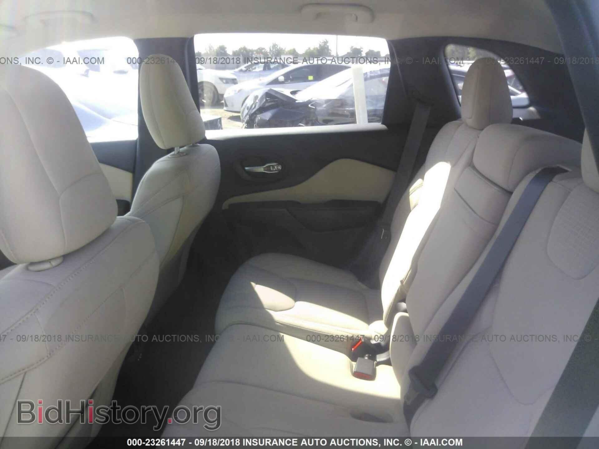2015 Jeep Cherokee - VIN: 1C4PJLCS6FW566177 - Фото 8