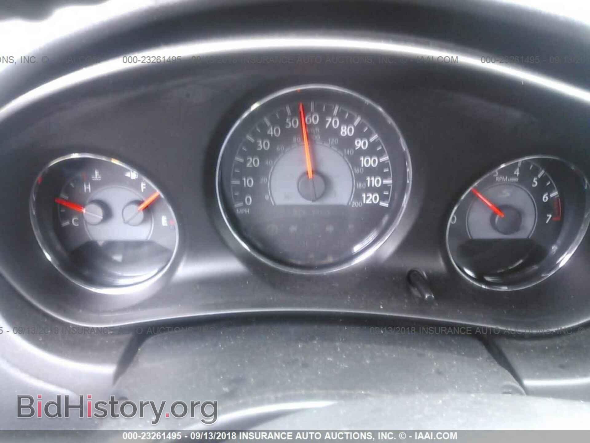 2013 Chrysler 200 - VIN: 1C3CCBCG1DN737424 - Photo 7