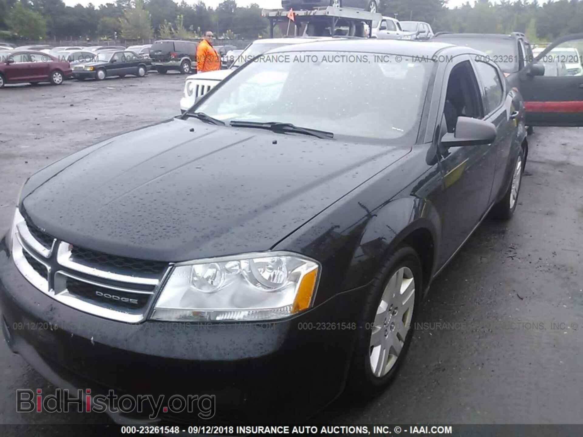 2011 Dodge Avenger - VIN: 1B3BD4FB5BN578311 - Photo 2