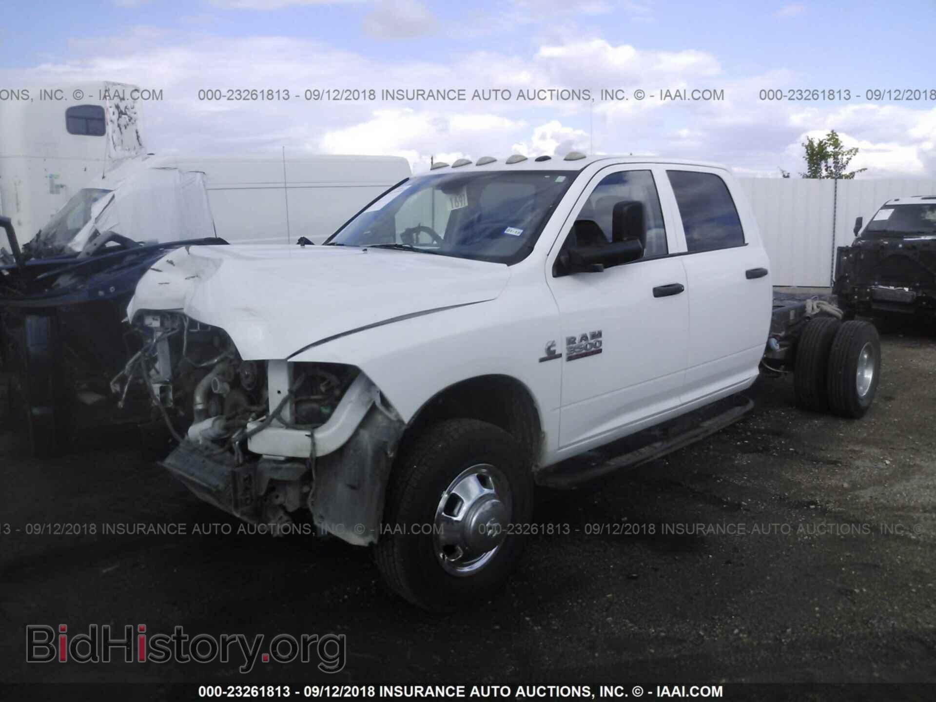 2014 Ram 3500 - VIN: 3C7WRTCL2EG282333 - Фото 2