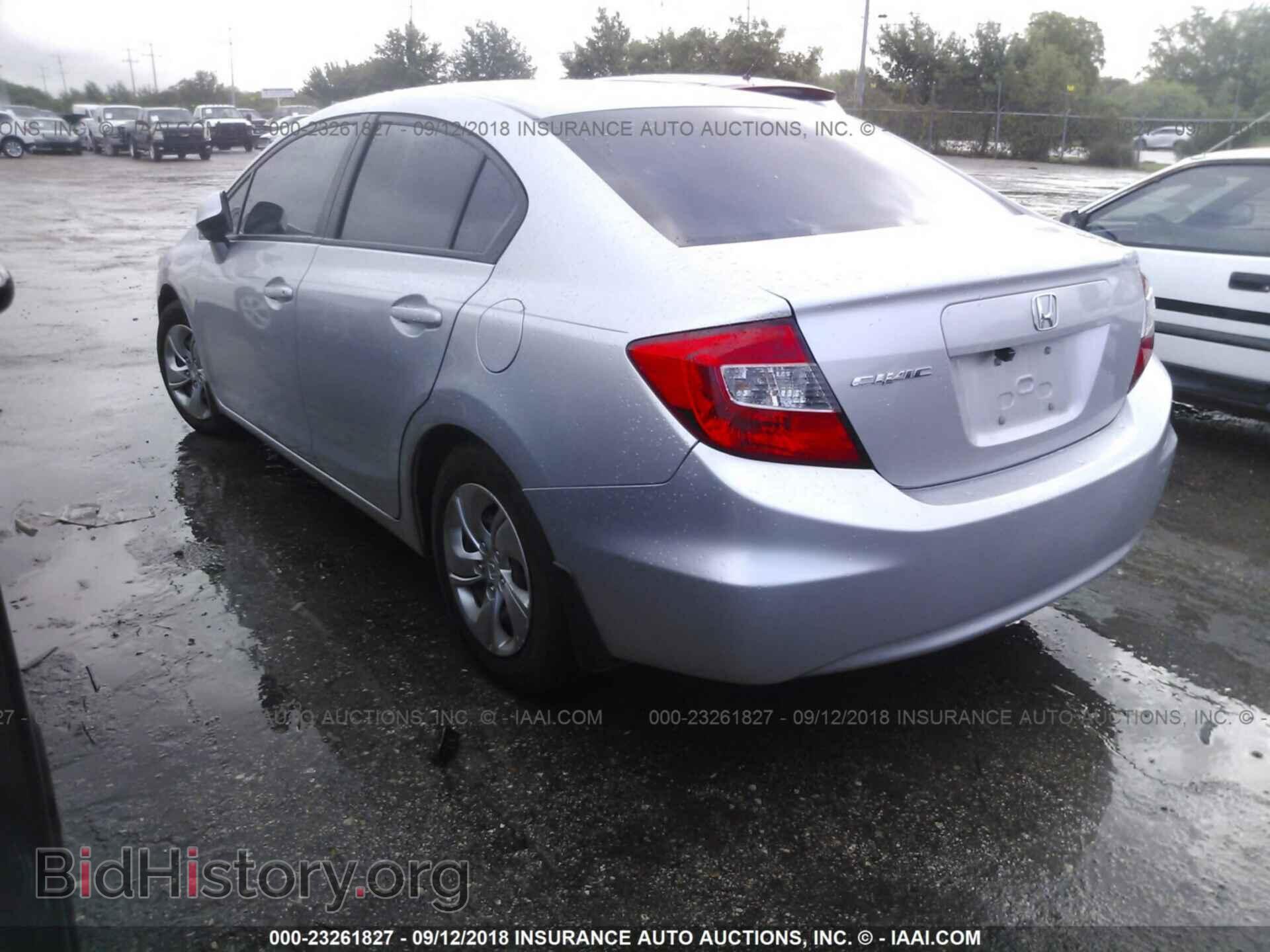 2012 Honda Civic - VIN: 2HGFB2F86CH325346 - Photo 3