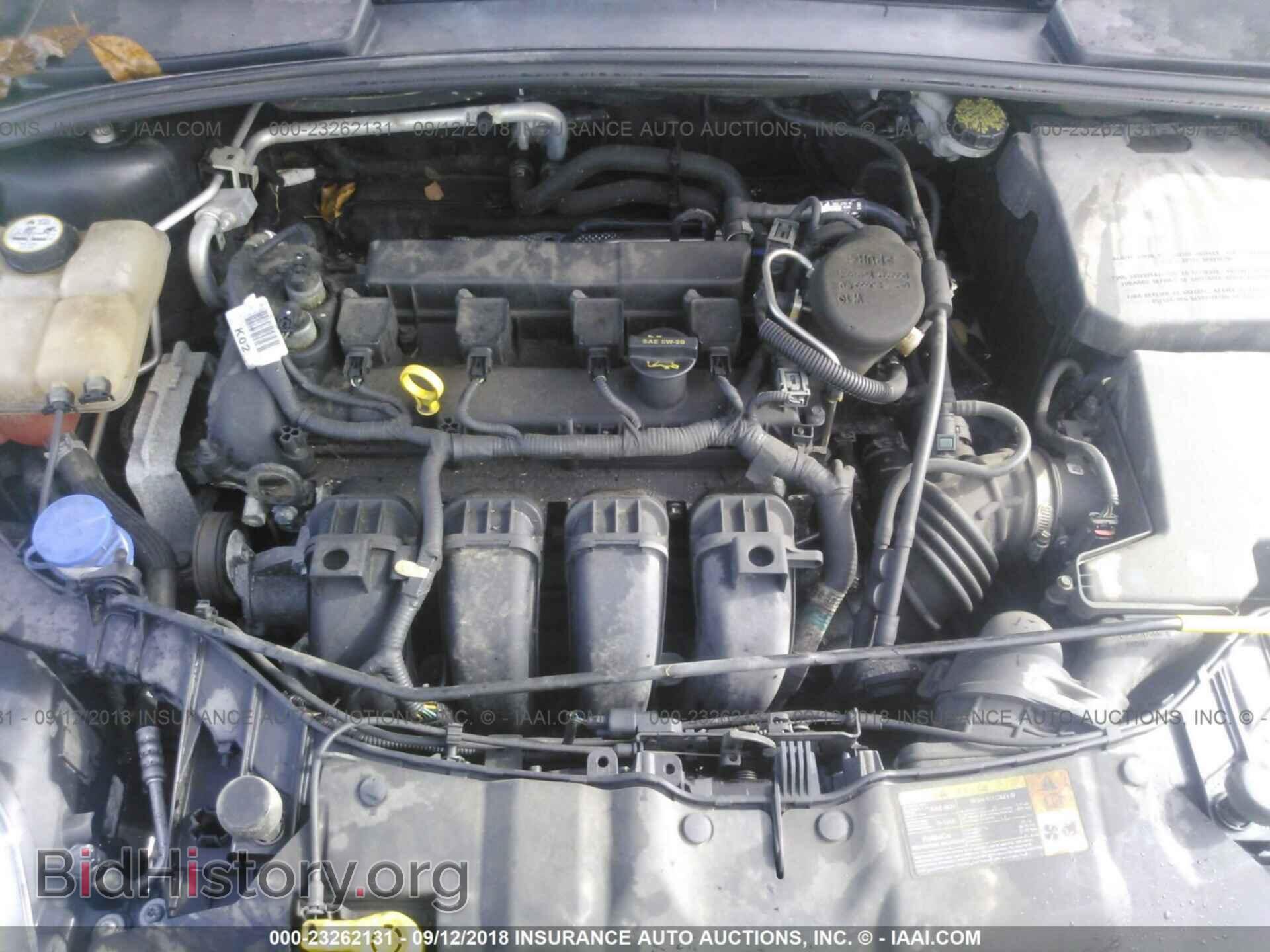 2012 Ford Focus - VIN: 1FAHP3H28CL421463 - Photo 10