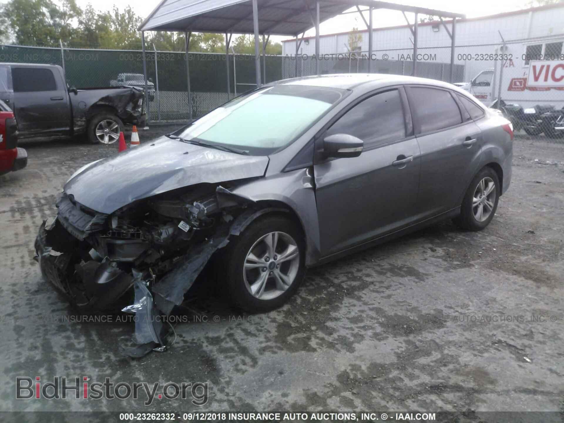 2012 Ford Focus - VIN: 1FAHP3F2XCL473776 - Photo 2