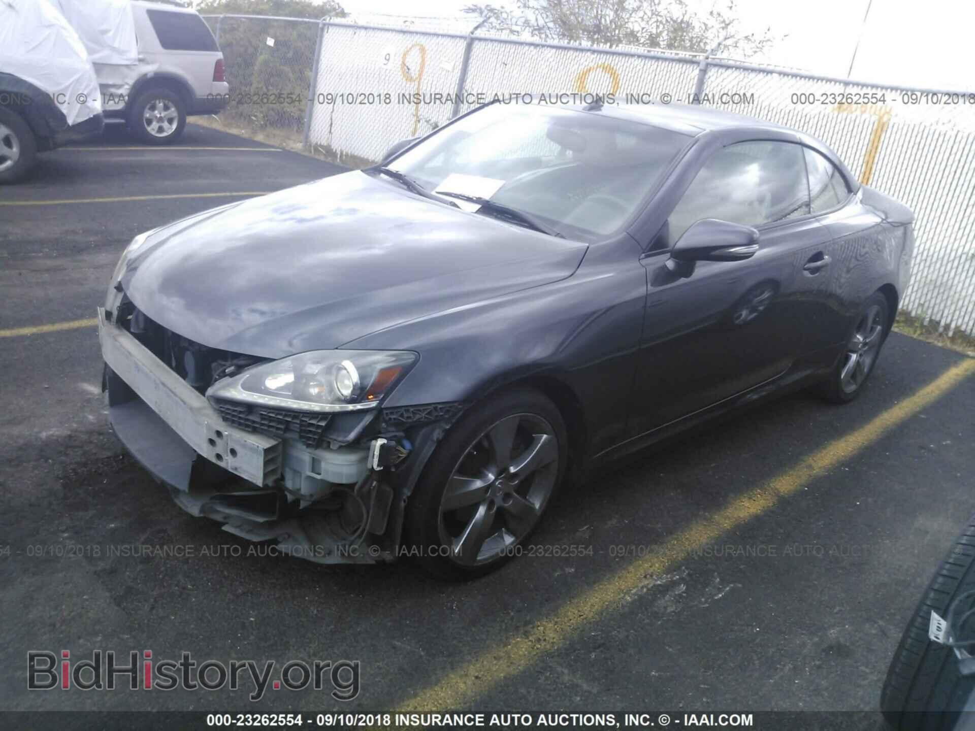 2011 Lexus Is - VIN: JTHFF2C23B2516232 - Photo 2