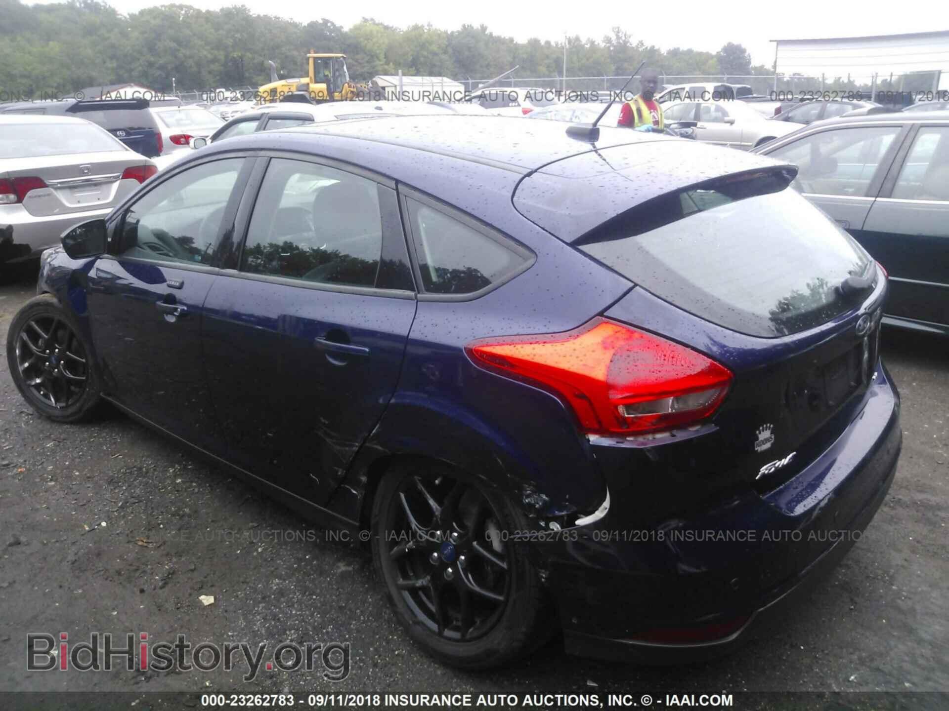2016 Ford Focus - VIN: 1FADP3K28GL219798 - Фото 3