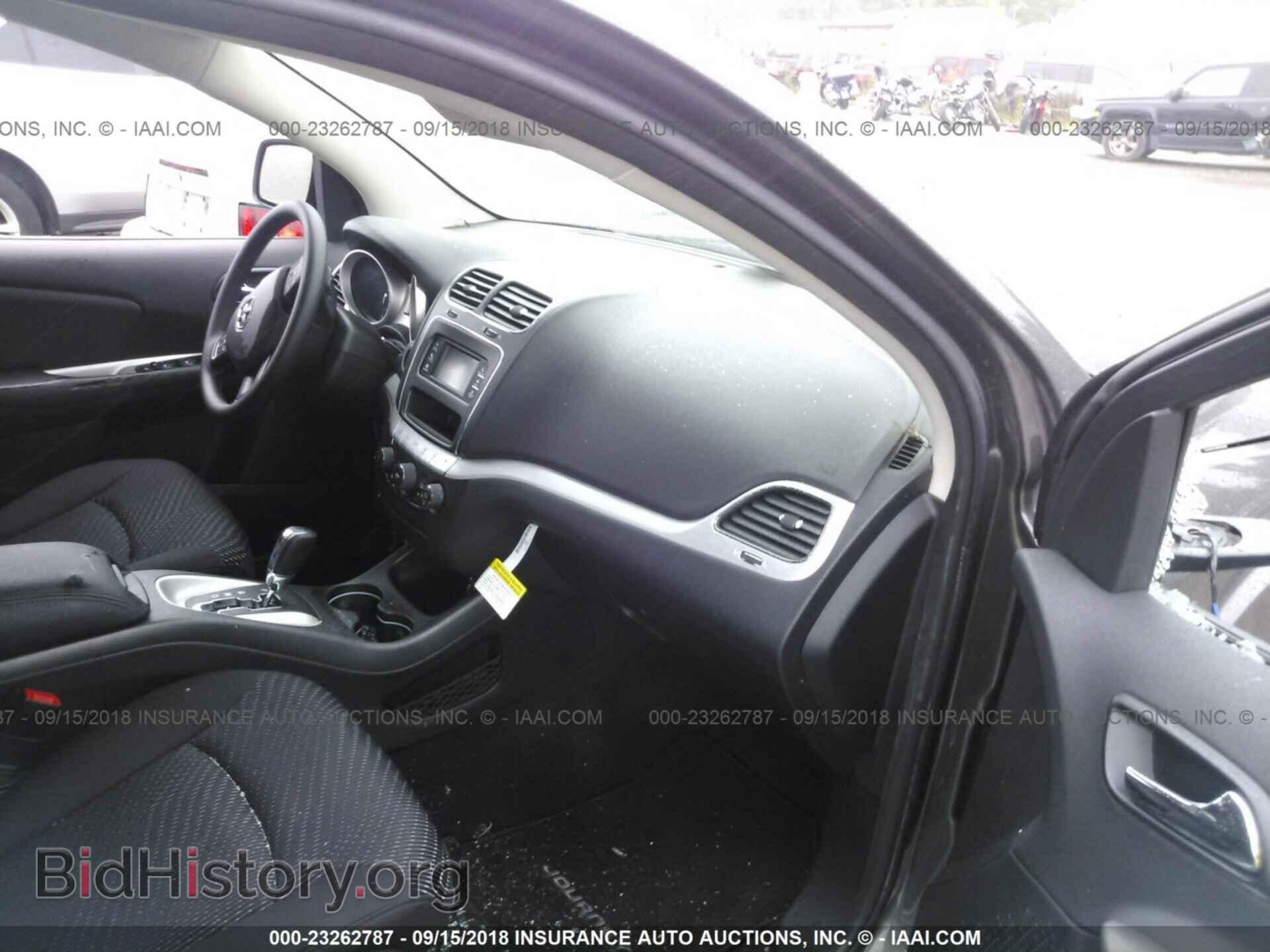 2017 Dodge Journey - VIN: 3C4PDDBG8HT513046 - Фото 5