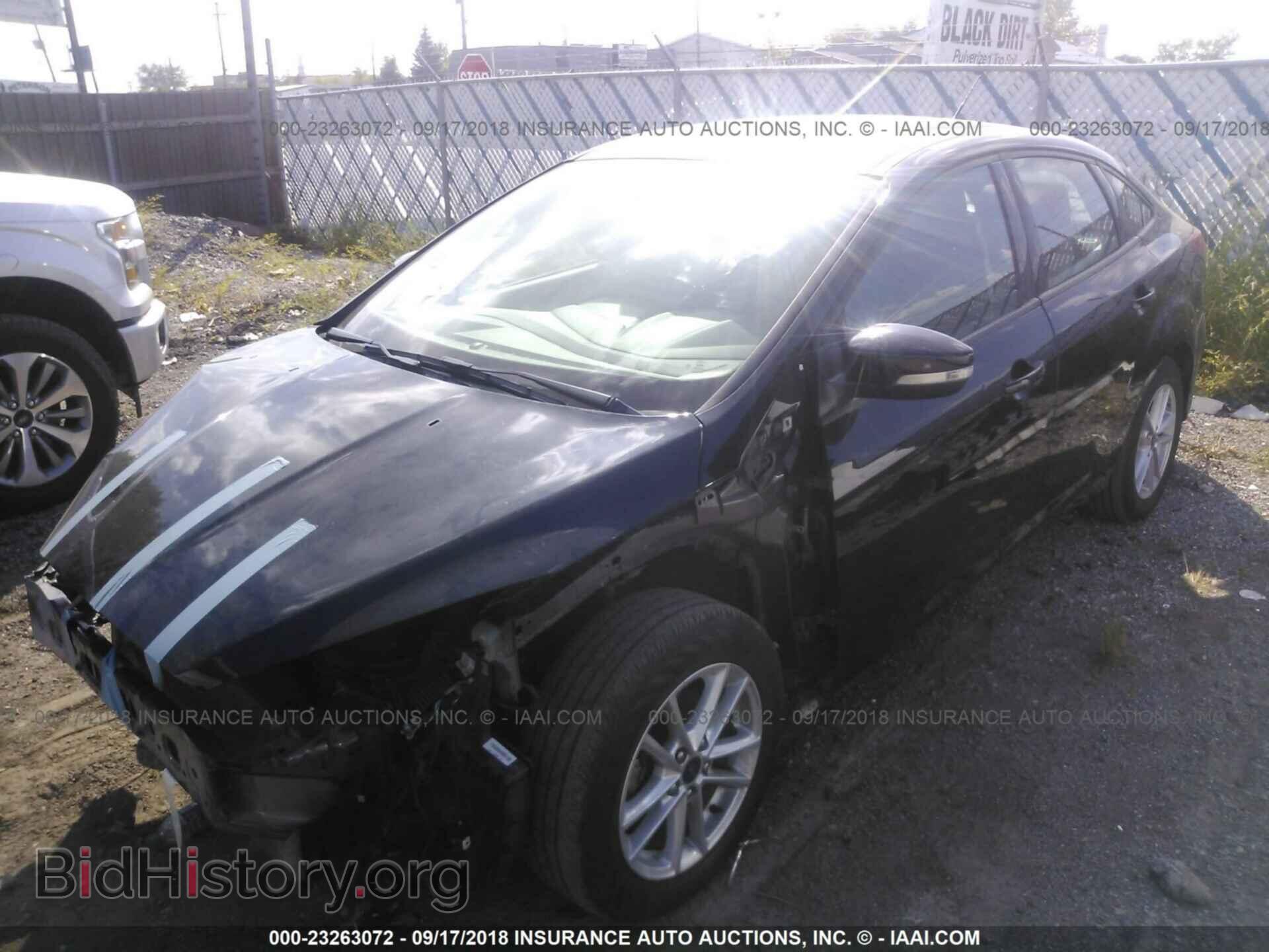 2016 Ford Focus - VIN: 1FADP3F29GL347686 - Фото 2