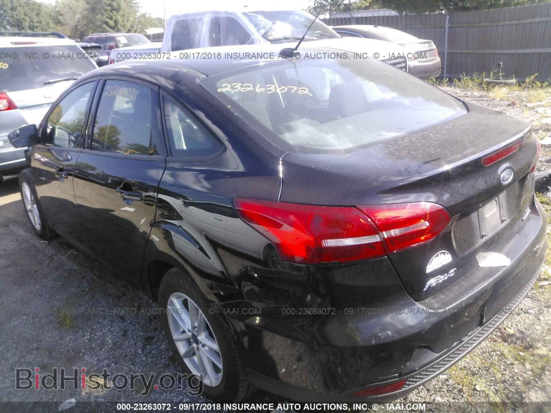 2016 Ford Focus - VIN: 1FADP3F29GL347686 - Фото 3