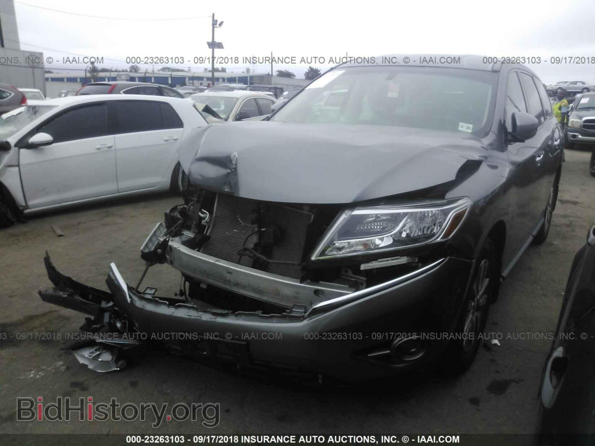 2015 Nissan Pathfinder - VIN: 5N1AR2MM4FC641920 - Фото 2