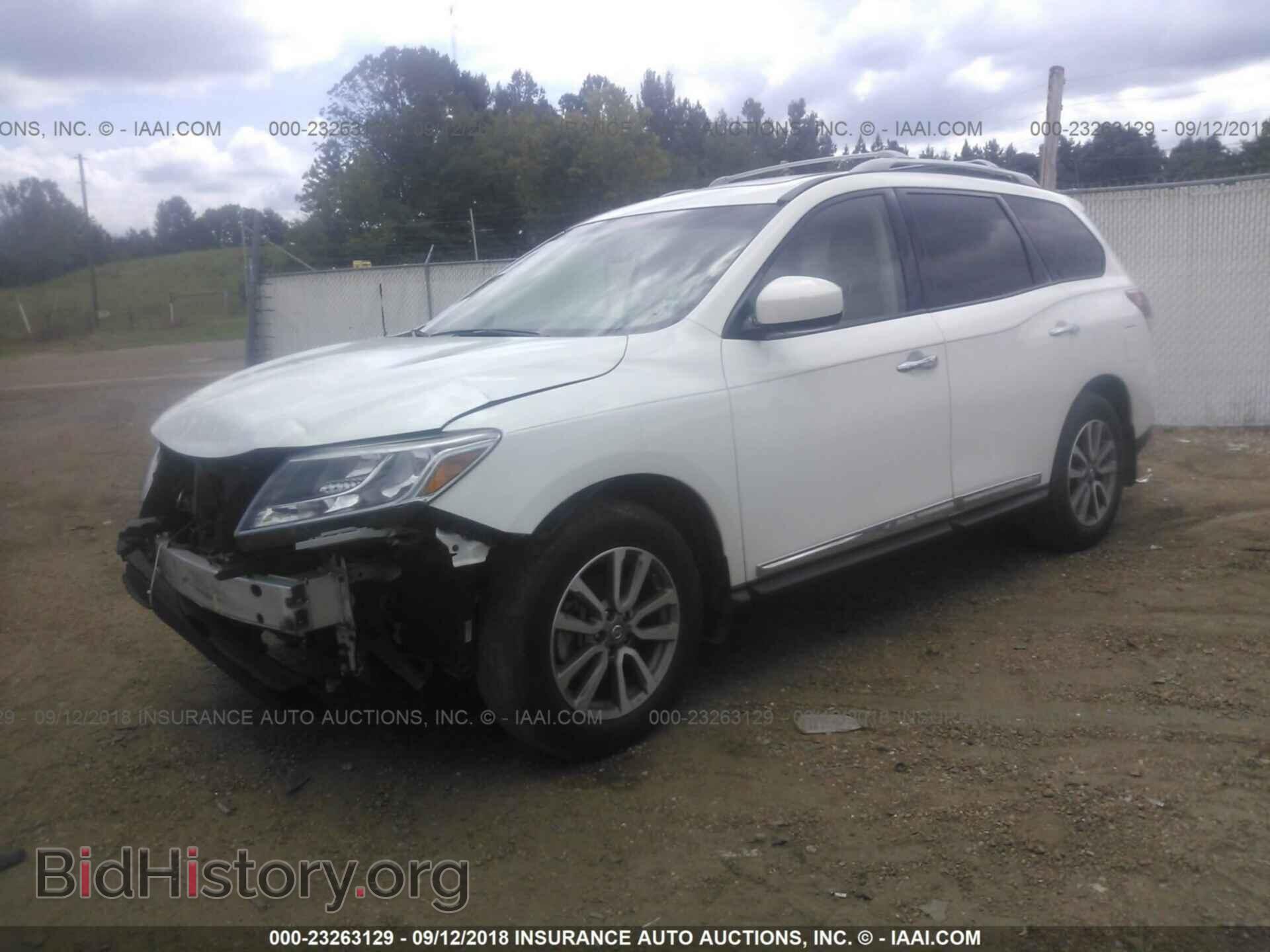 2014 Nissan Pathfinder - VIN: 5N1AR2MNXEC704509 - Фото 2