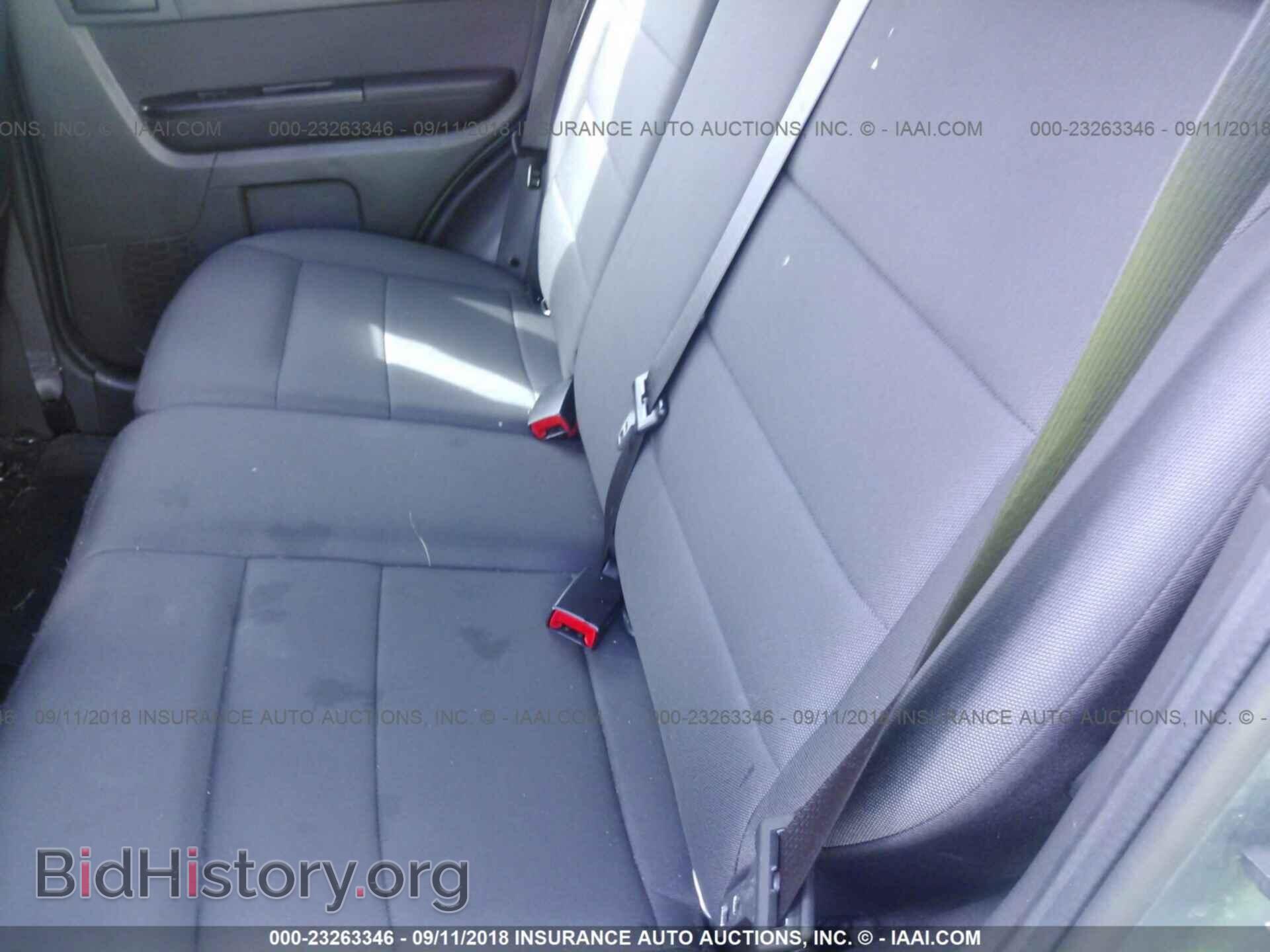 2011 Ford Escape - VIN: 1FMCU9DG8BKB22444 - Фото 8