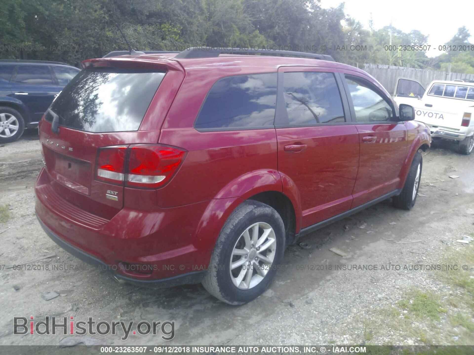 2015 Dodge Journey - VIN: 3C4PDCBG9FT678658 - Photo 4