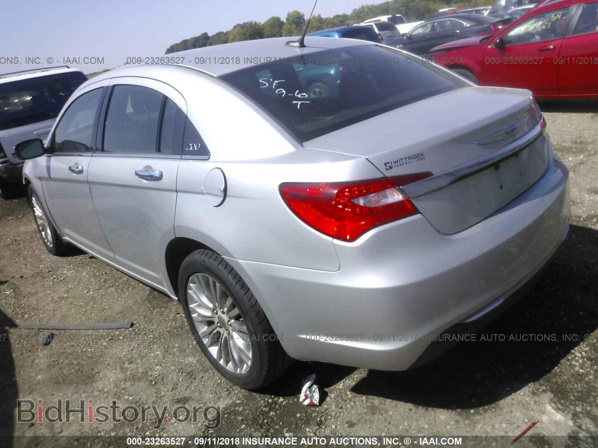 2011 Chrysler 200 - VIN: 1C3BC2FG6BN500173 - Фото 3