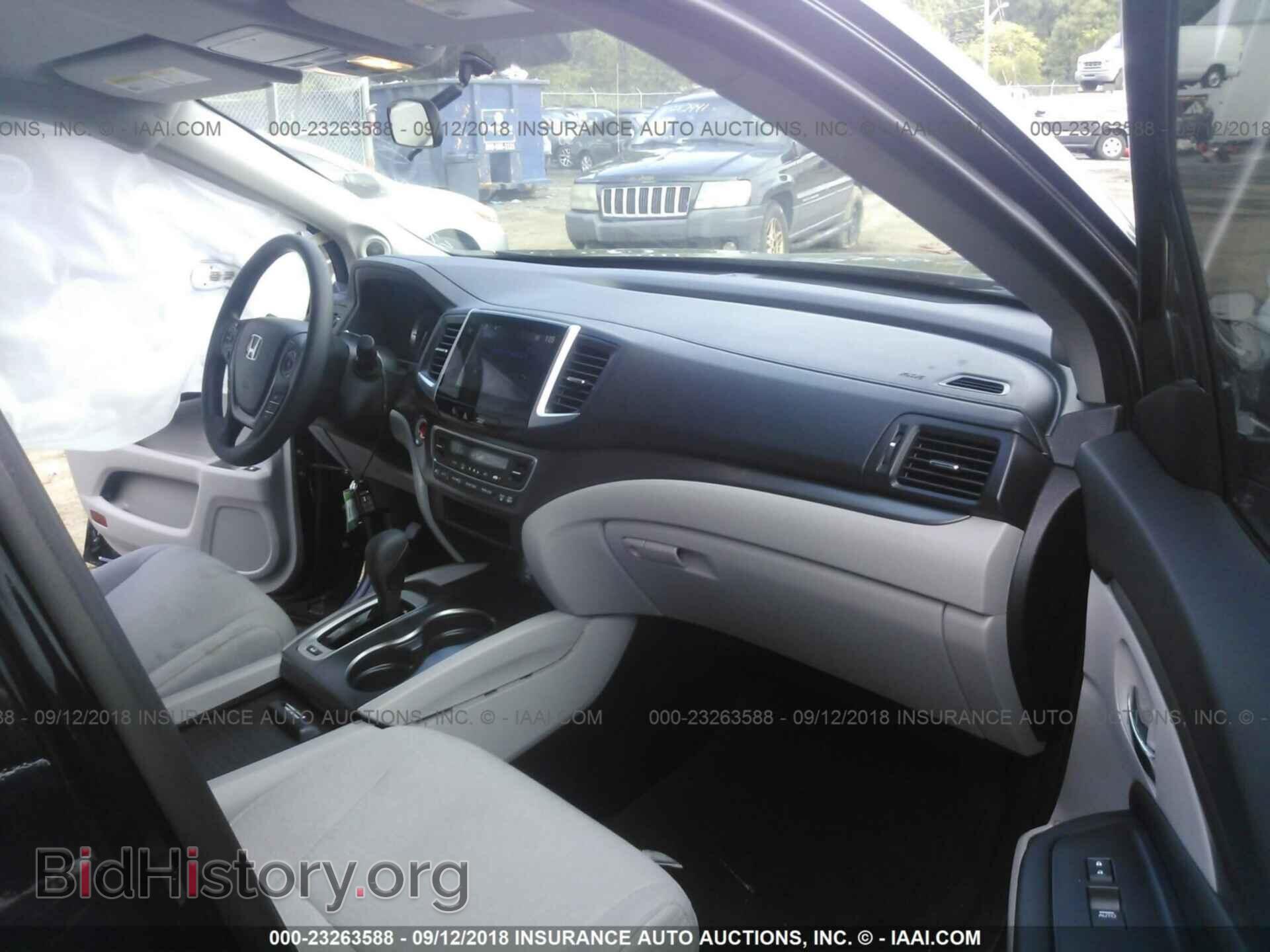2018 Honda Pilot - VIN: 5FNYF6H33JB049392 - Фото 5