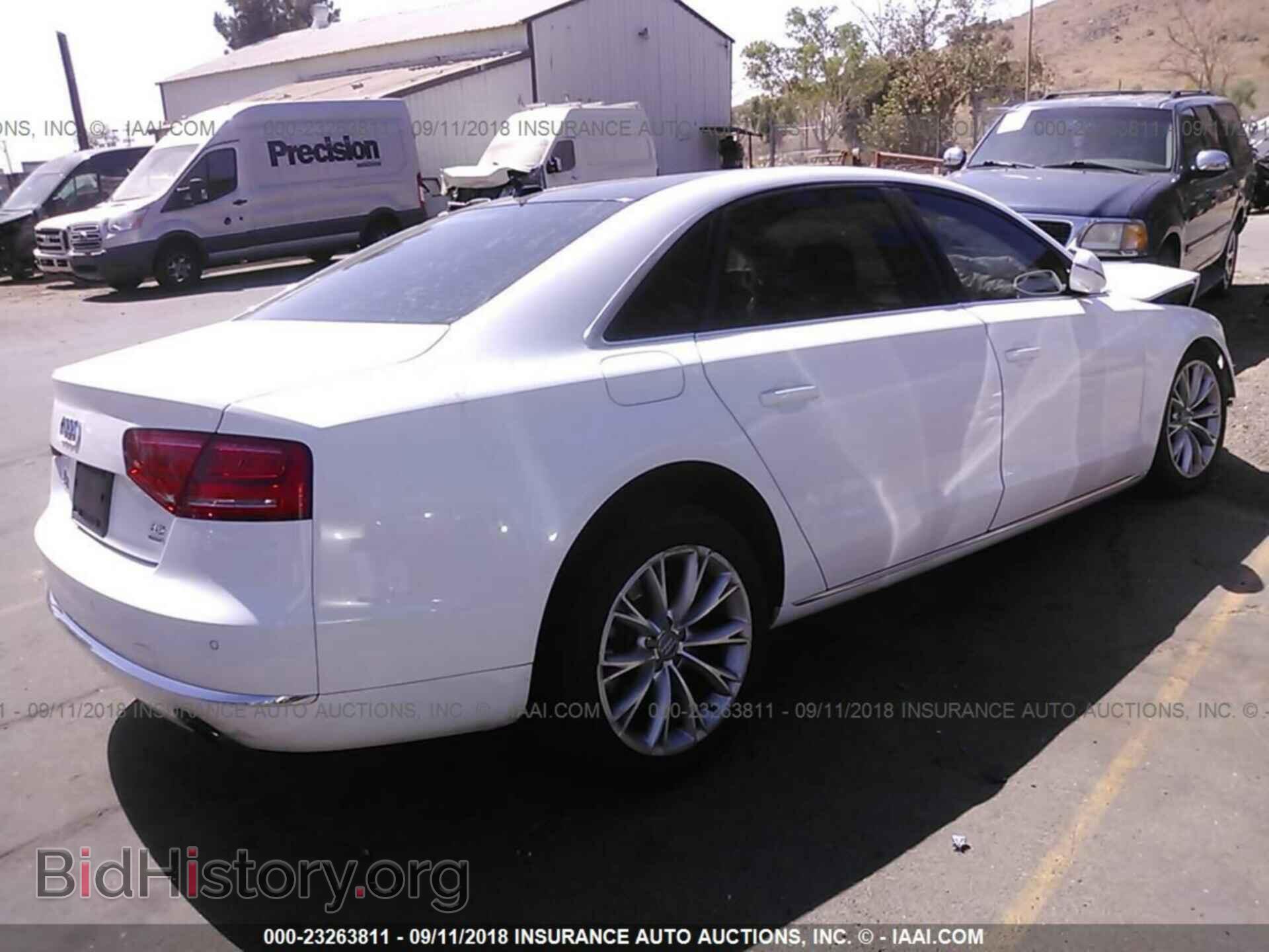 2011 Audi A8 - VIN: WAURVAFD8BN013591 - Фото 4