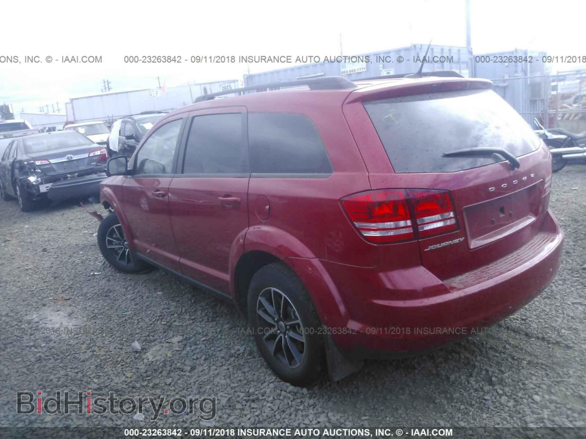 2018 Dodge Journey - VIN: 3C4PDCAB9JT243427 - Фото 3