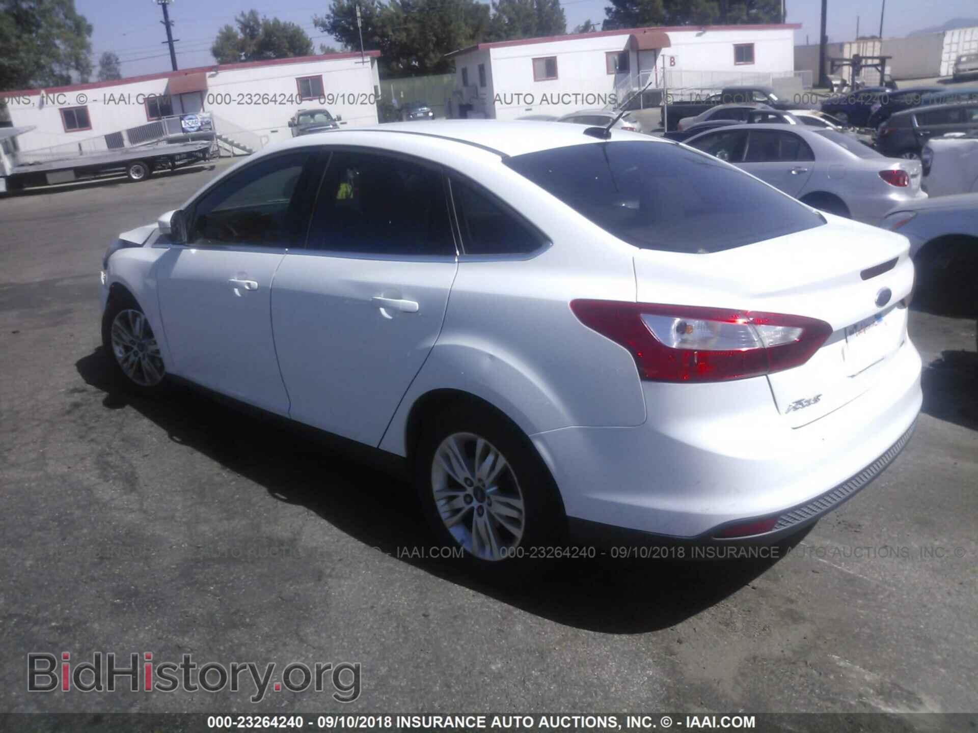 2012 Ford Focus - VIN: 1FAHP3H24CL201060 - Photo 3
