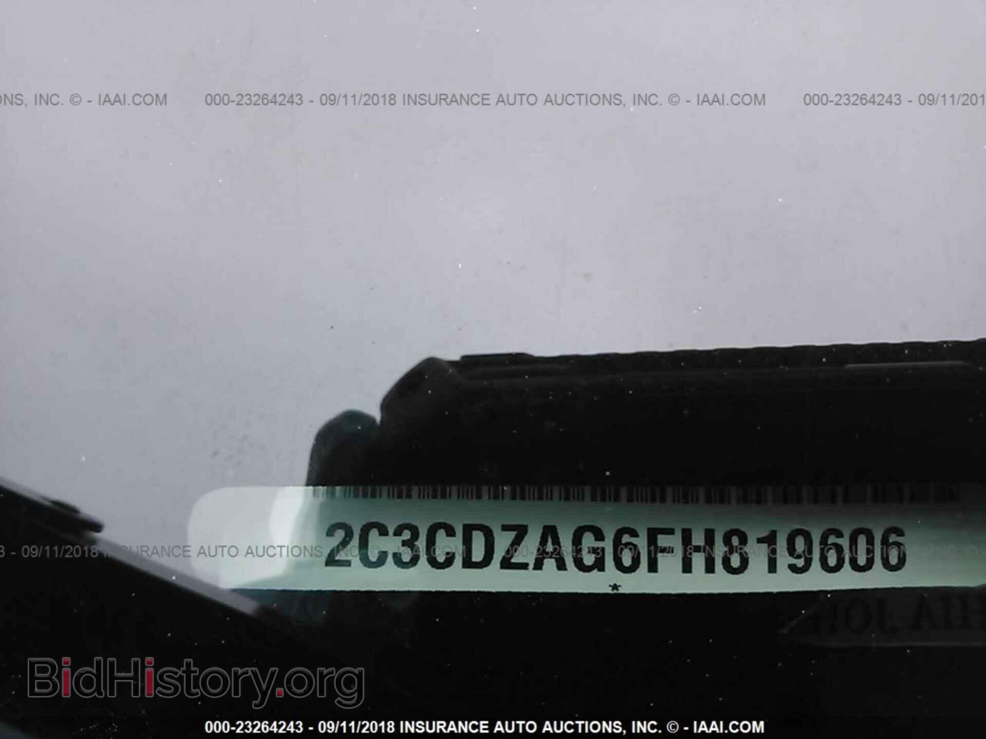 2015 Dodge Challenger - VIN: 2C3CDZAG6FH819606 - Photo 9