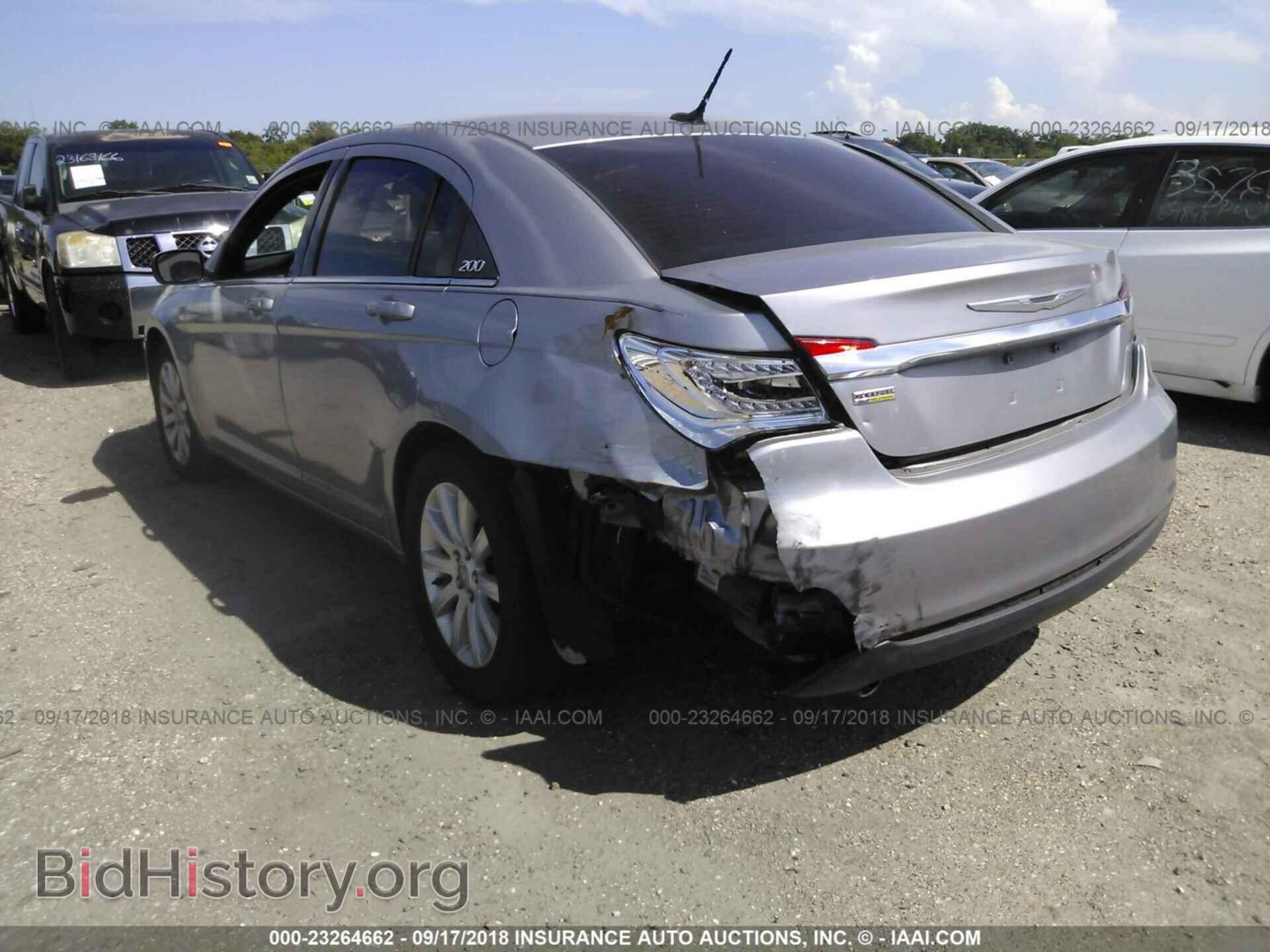 2013 Chrysler 200 - VIN: 1C3CCBBG1DN556177 - Photo 3