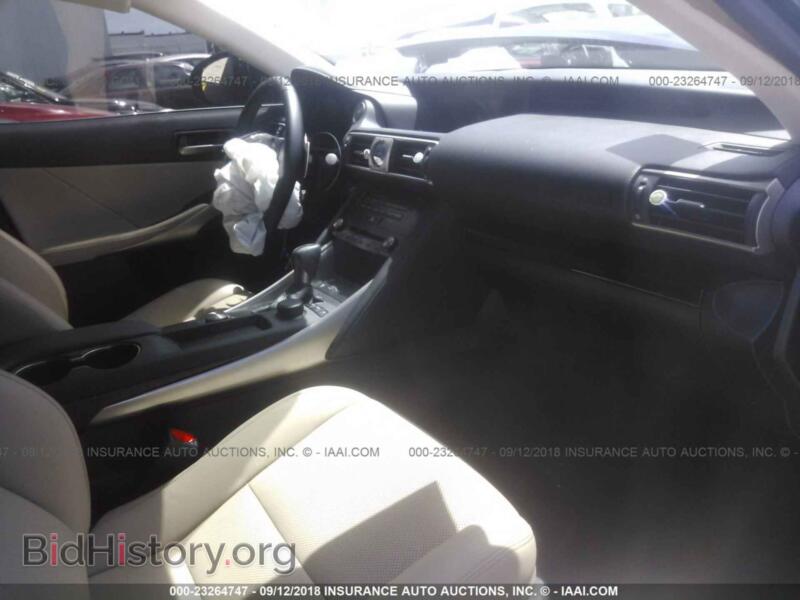 2017 Lexus IS (VIN JTHBA1D25H5042412) — photo 5 of 10