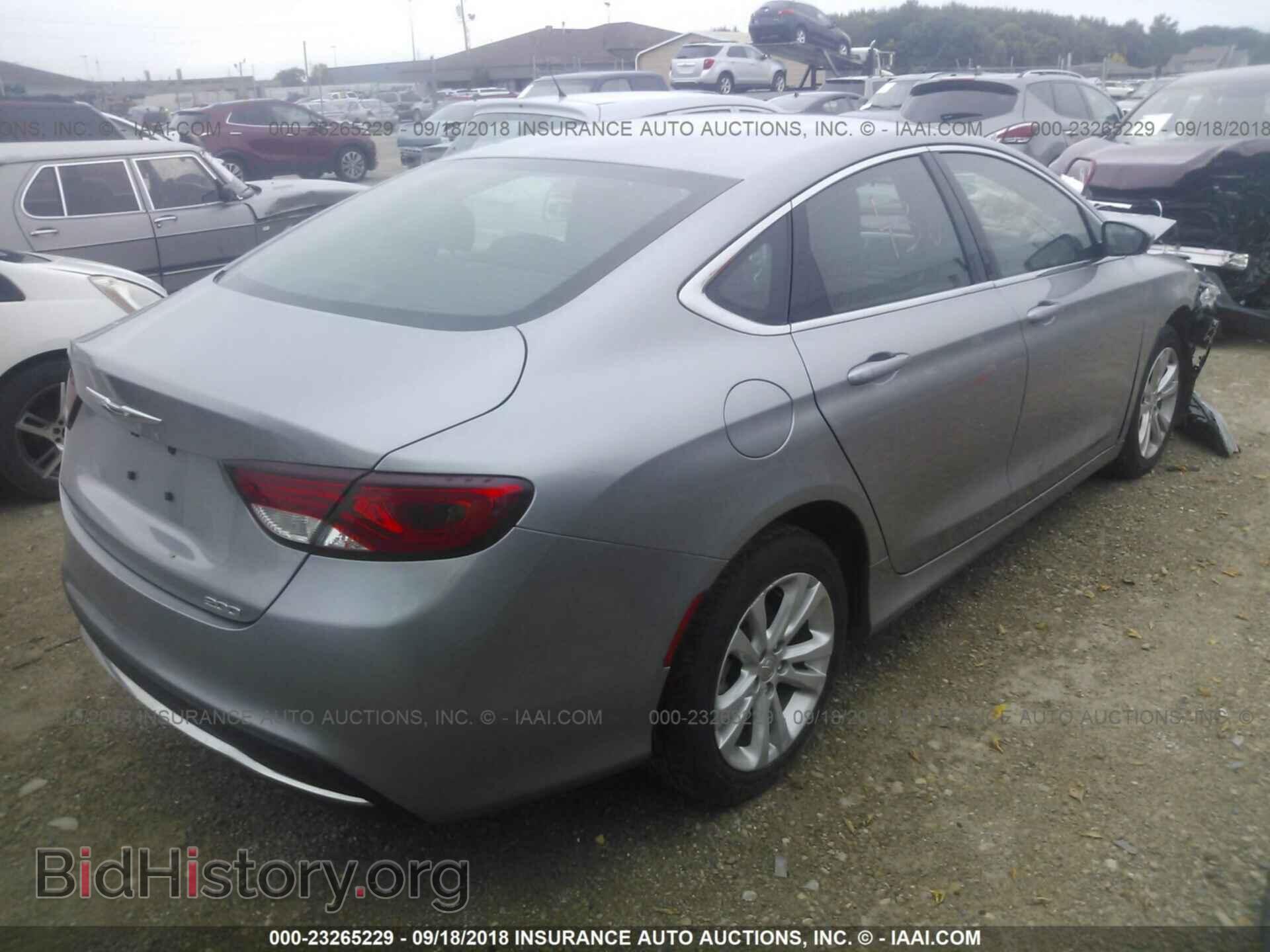 2015 Chrysler 200 - VIN: 1C3CCCAB0FN686059 - Photo 4