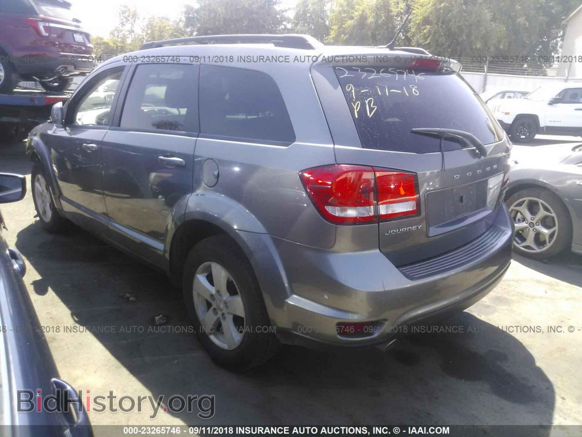 2012 Dodge Journey - VIN: 3C4PDCBG2CT371375 - Фото 3