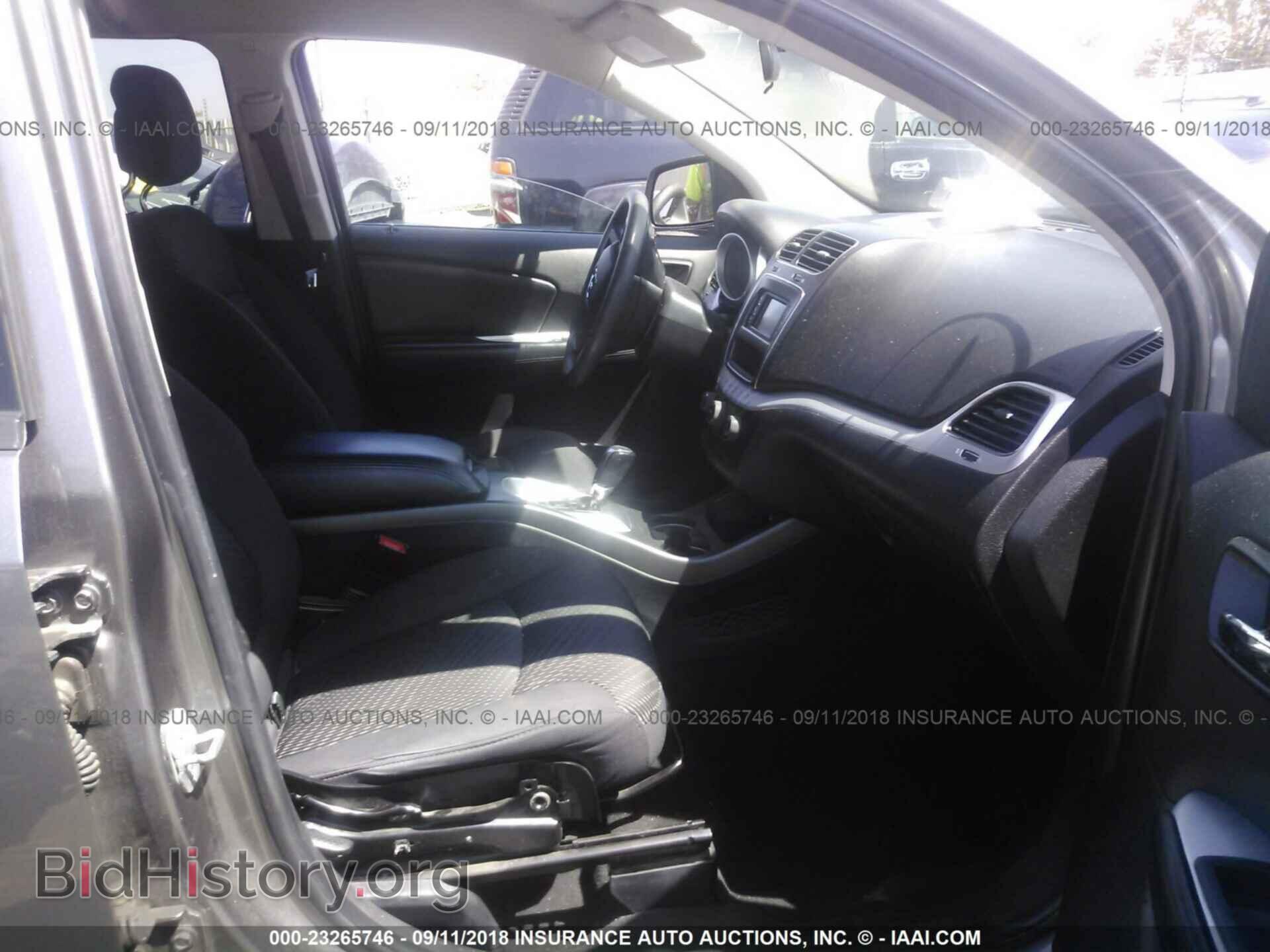 2012 Dodge Journey - VIN: 3C4PDCBG2CT371375 - Фото 5