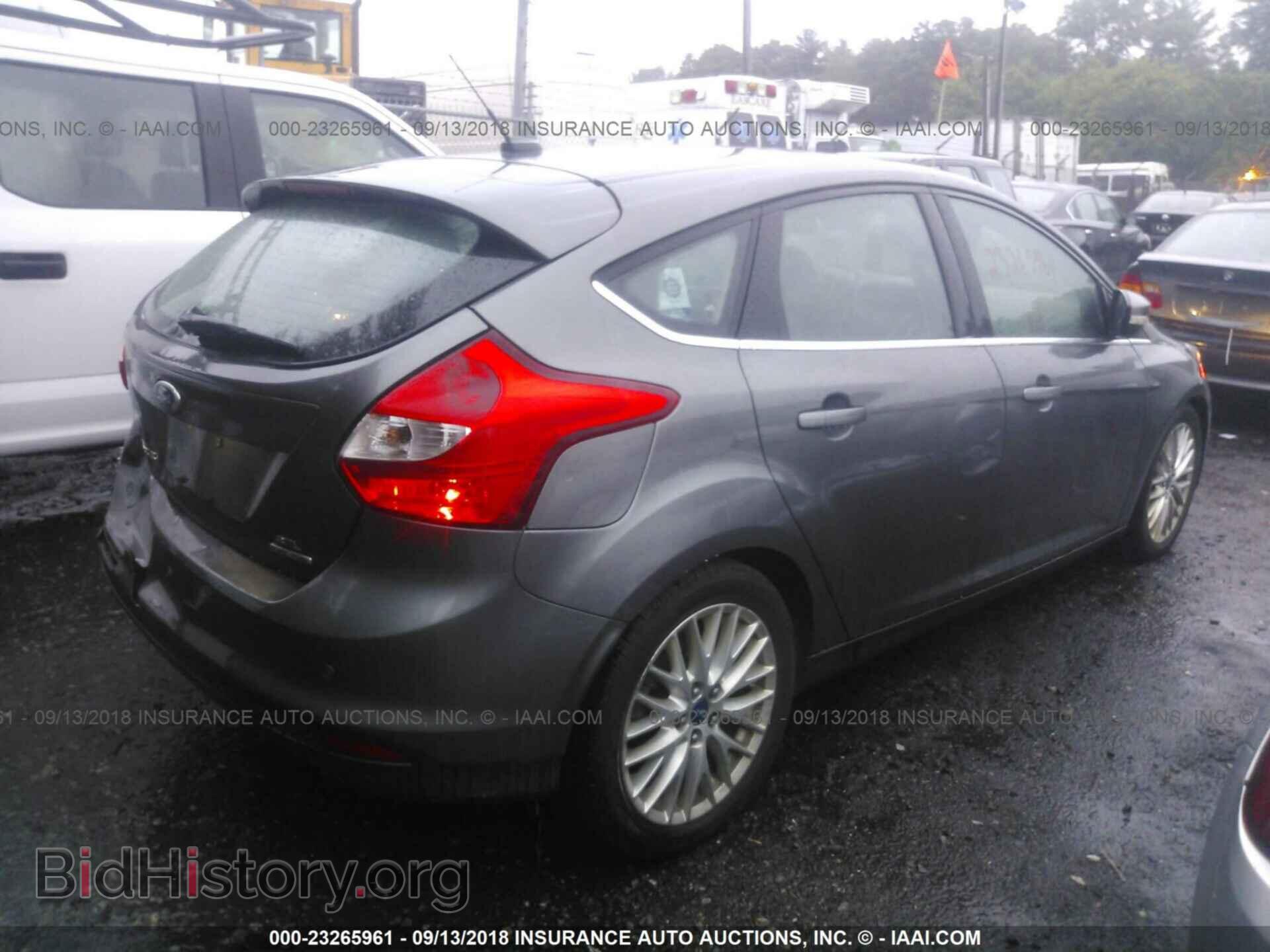 2012 Ford Focus - VIN: 1FAHP3M22CL395481 - Фото 4