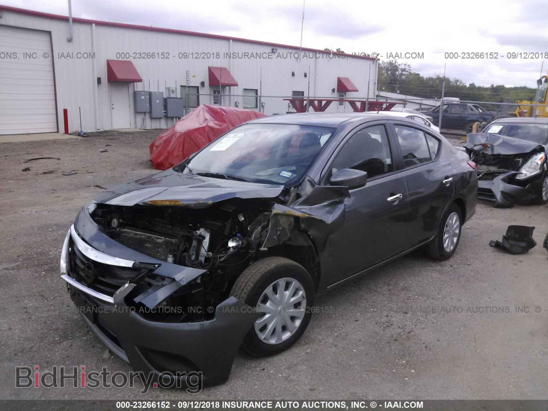 2017 Nissan Versa - VIN: 3N1CN7AP3HL845638 - Фото 2