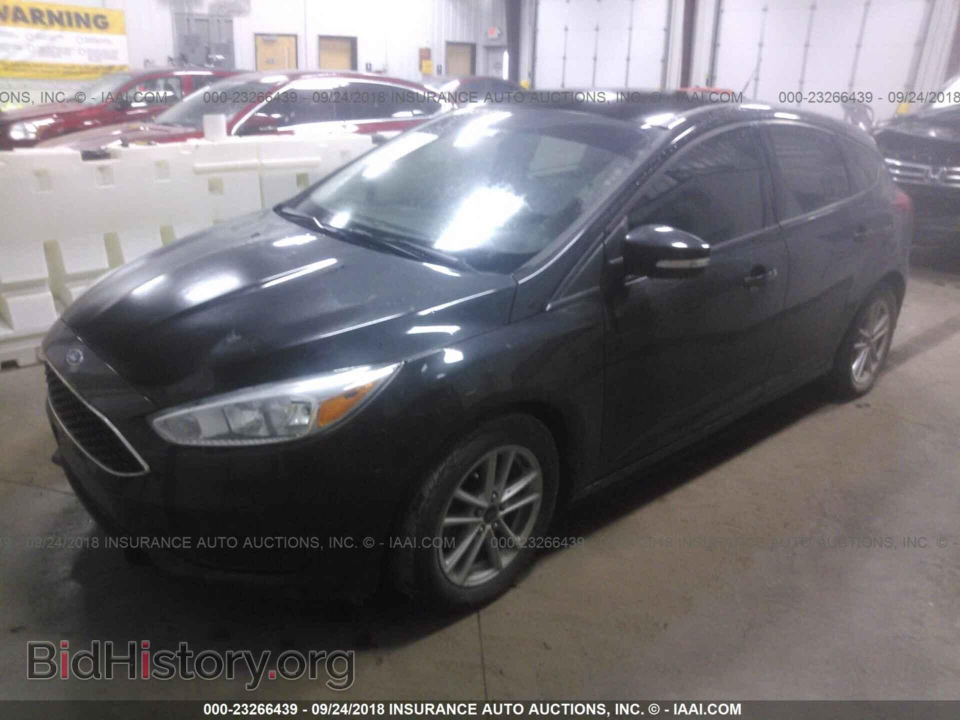 2015 Ford Focus - VIN: 1FADP3K28FL285699 - Photo 2