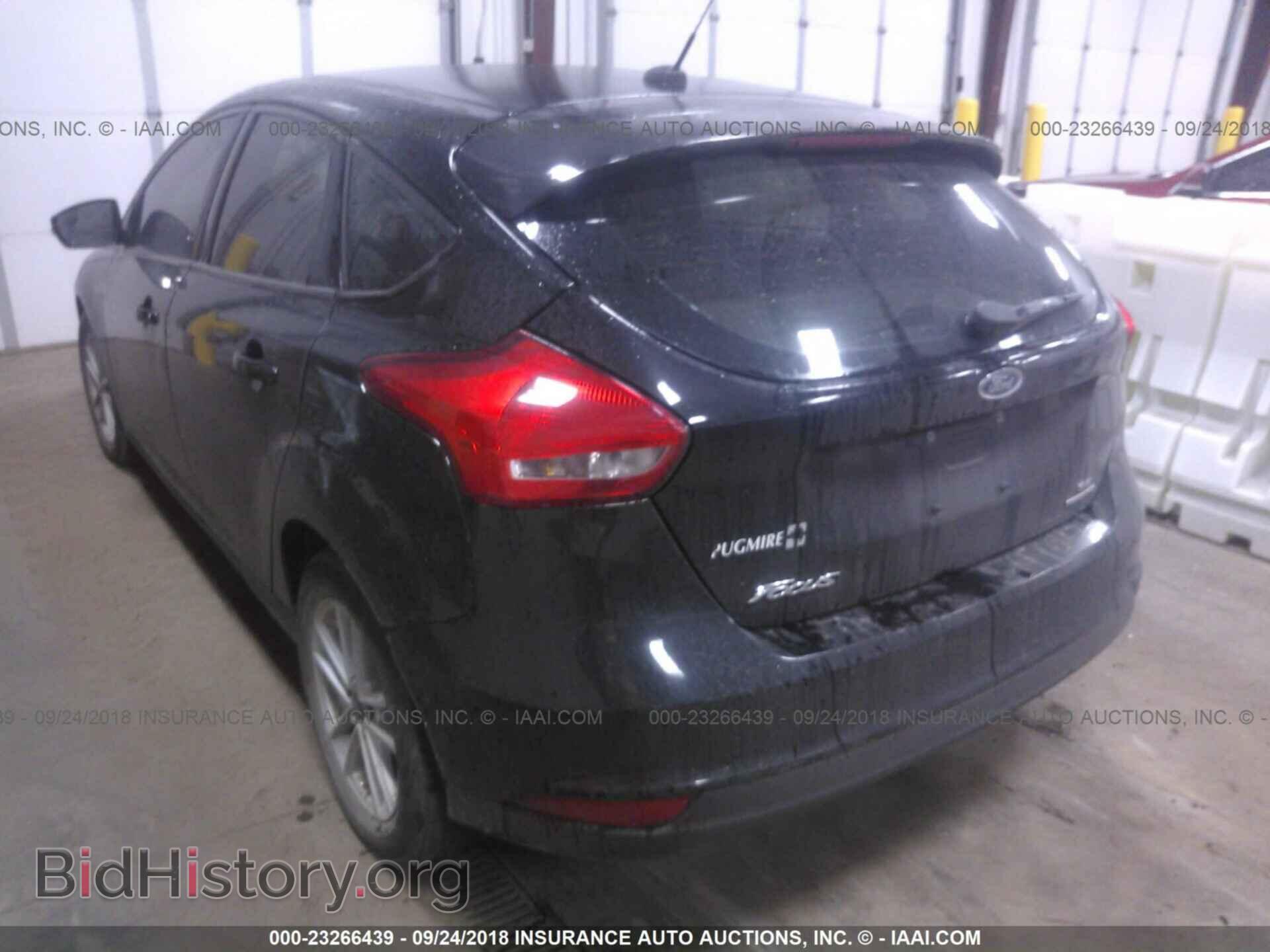 2015 Ford Focus - VIN: 1FADP3K28FL285699 - Photo 3