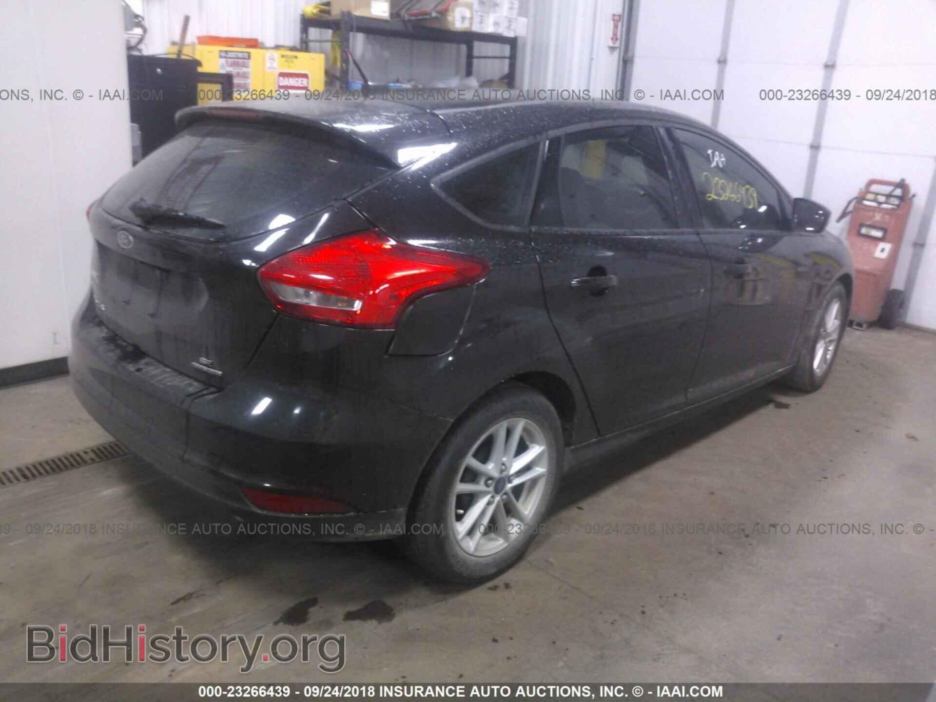 2015 Ford Focus - VIN: 1FADP3K28FL285699 - Photo 4