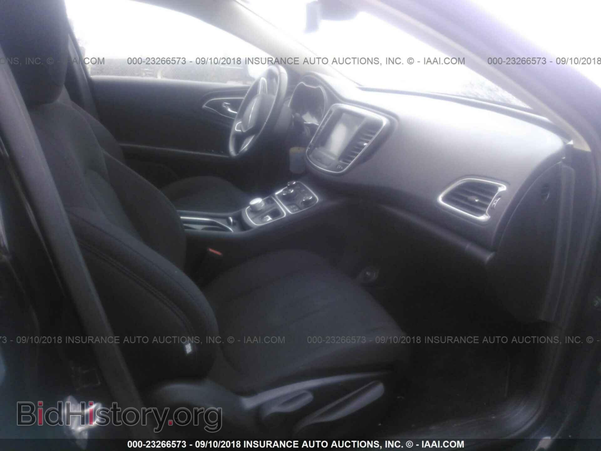 2015 Chrysler 200 - VIN: 1C3CCCABXFN635409 - Фото 5