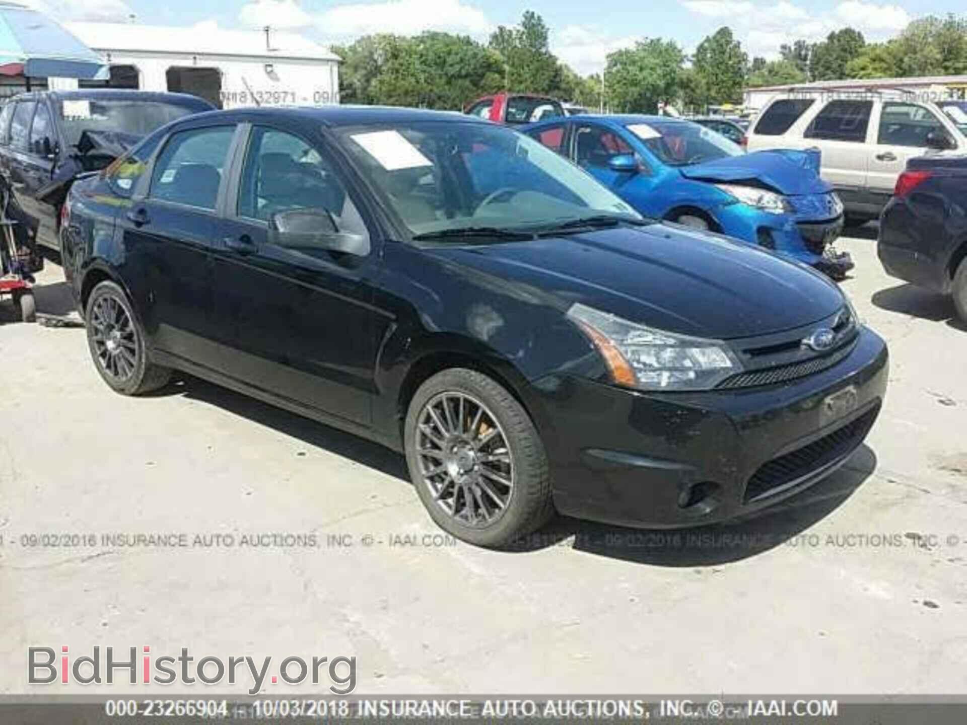 Photo 1FAHP3GN9AW132762 - FORD FOCUS 2010