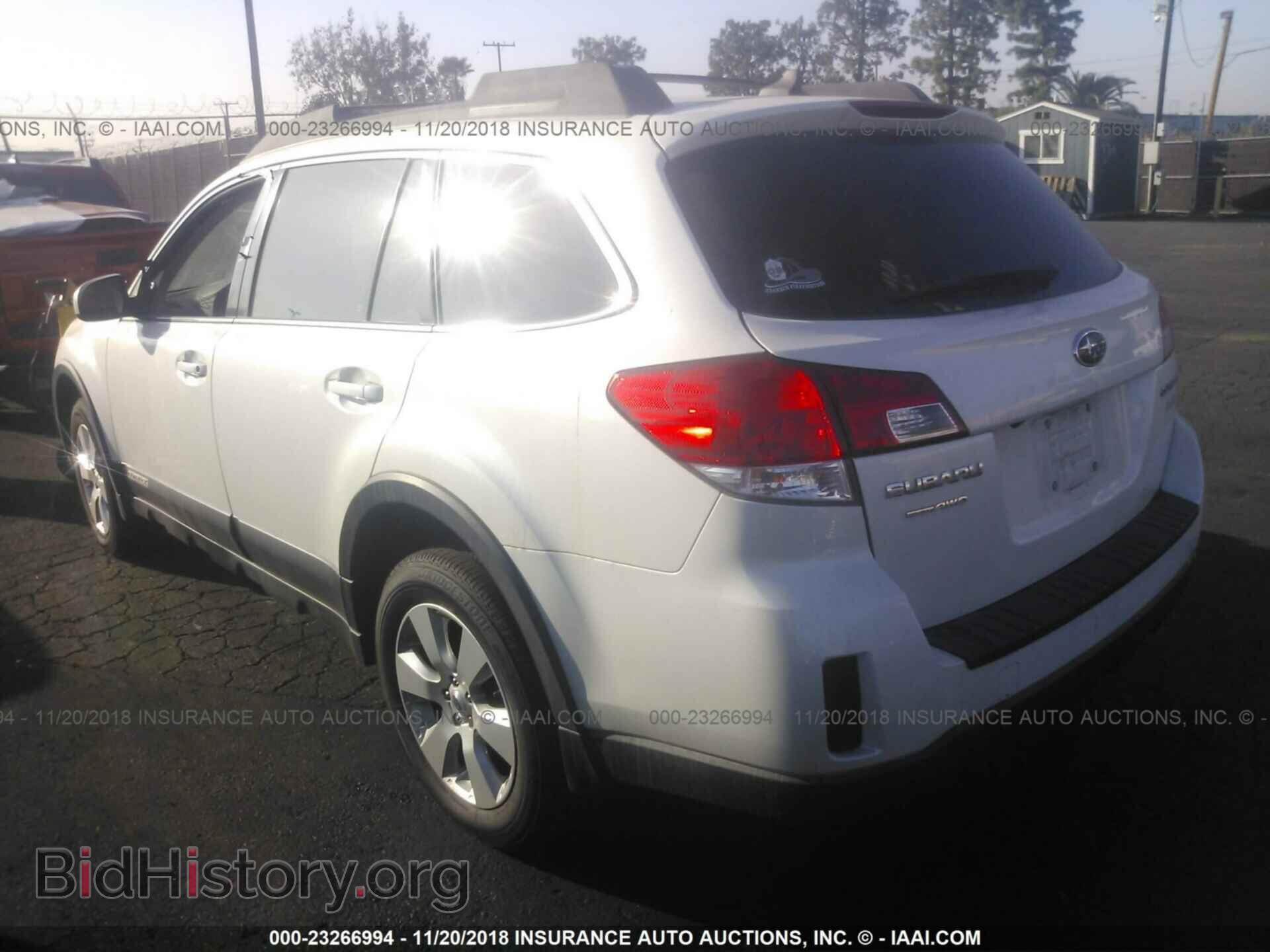 2012 Subaru Outback - VIN: 4S4BRBKC8C3247556 - Photo 3