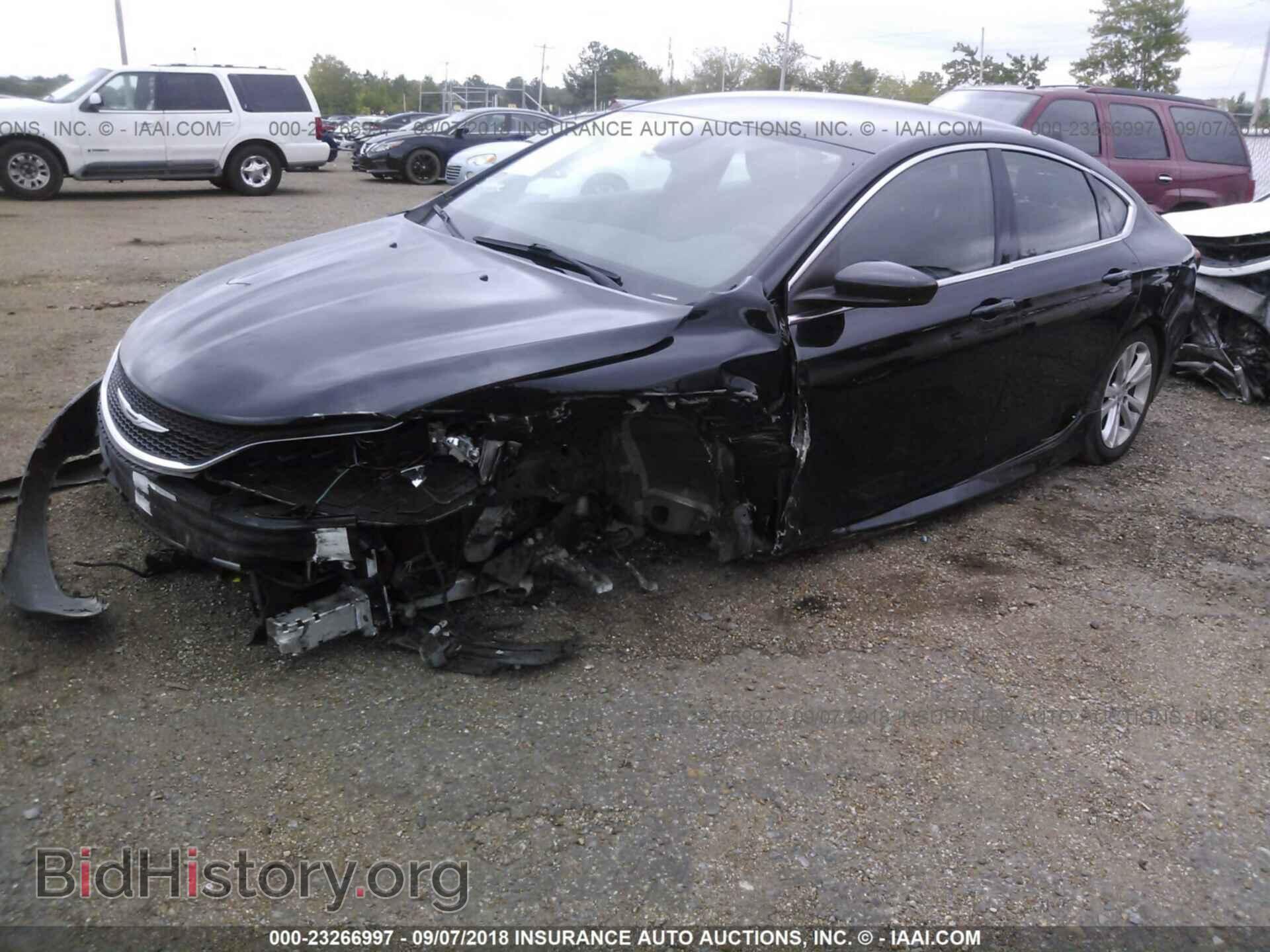 2015 Chrysler 200 - VIN: 1C3CCCAB2FN586691 - Фото 2
