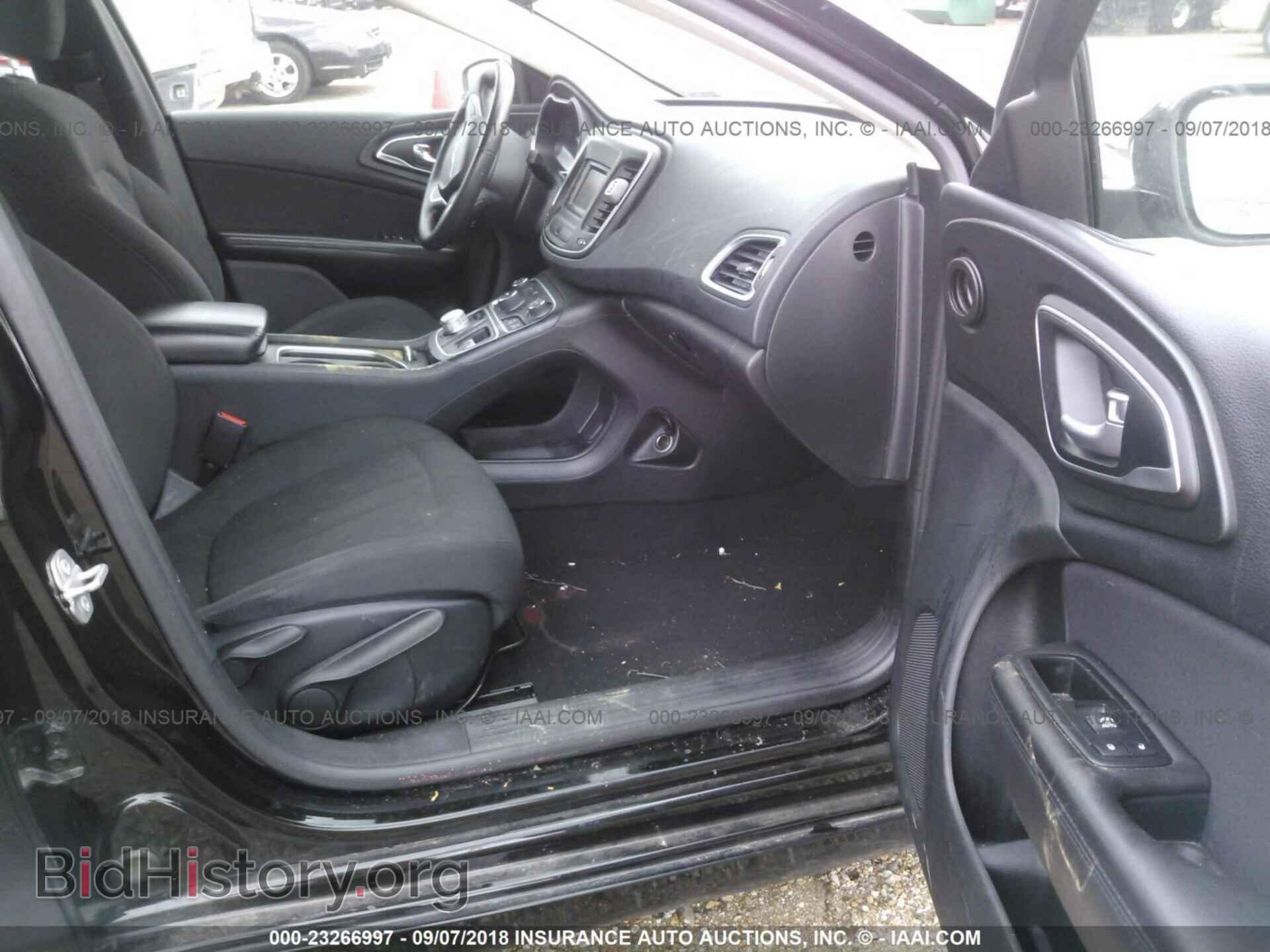 2015 Chrysler 200 - VIN: 1C3CCCAB2FN586691 - Фото 5