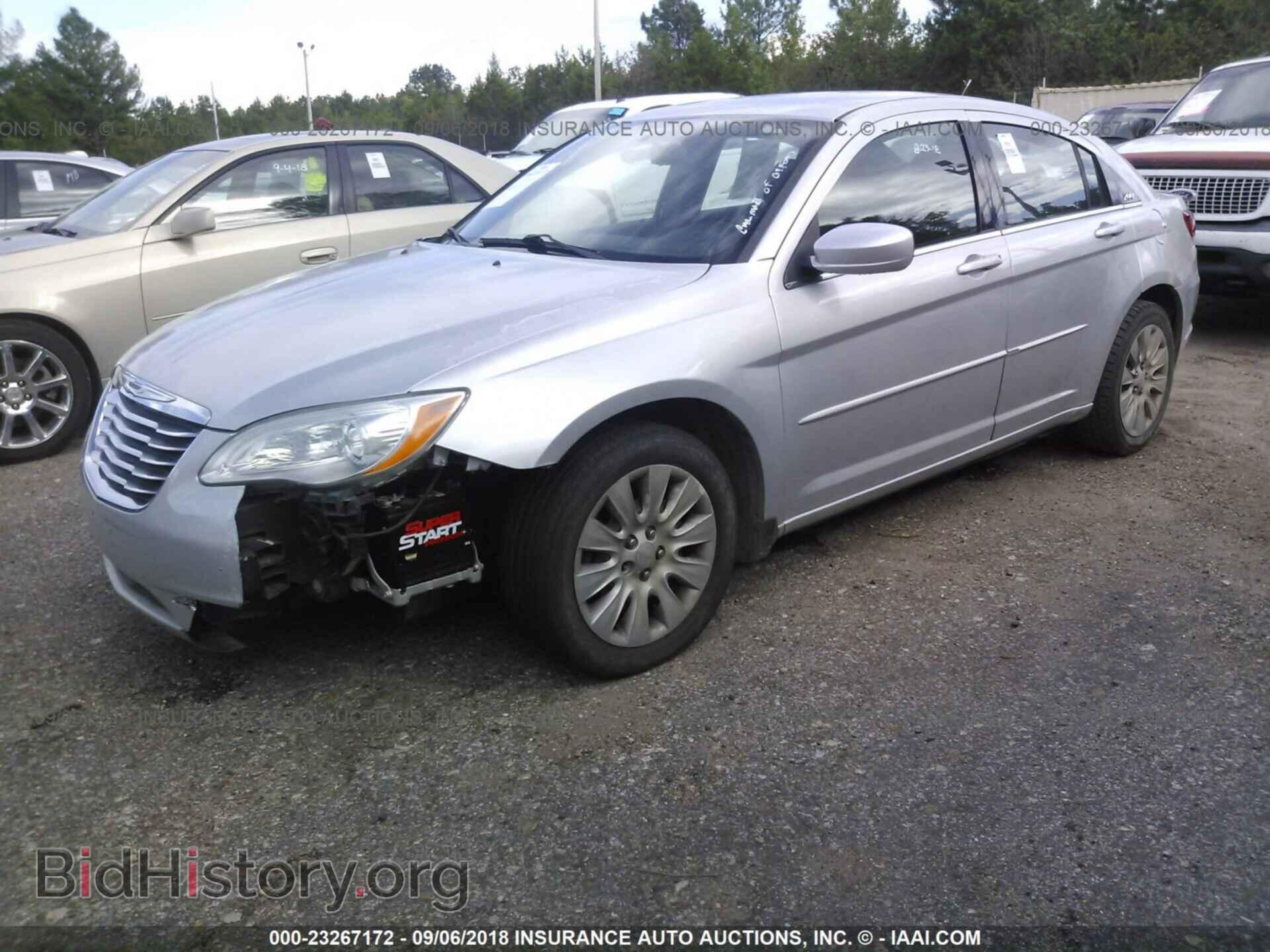 2012 Chrysler 200 - VIN: 1C3CCBAB4CN217241 - Фото 2