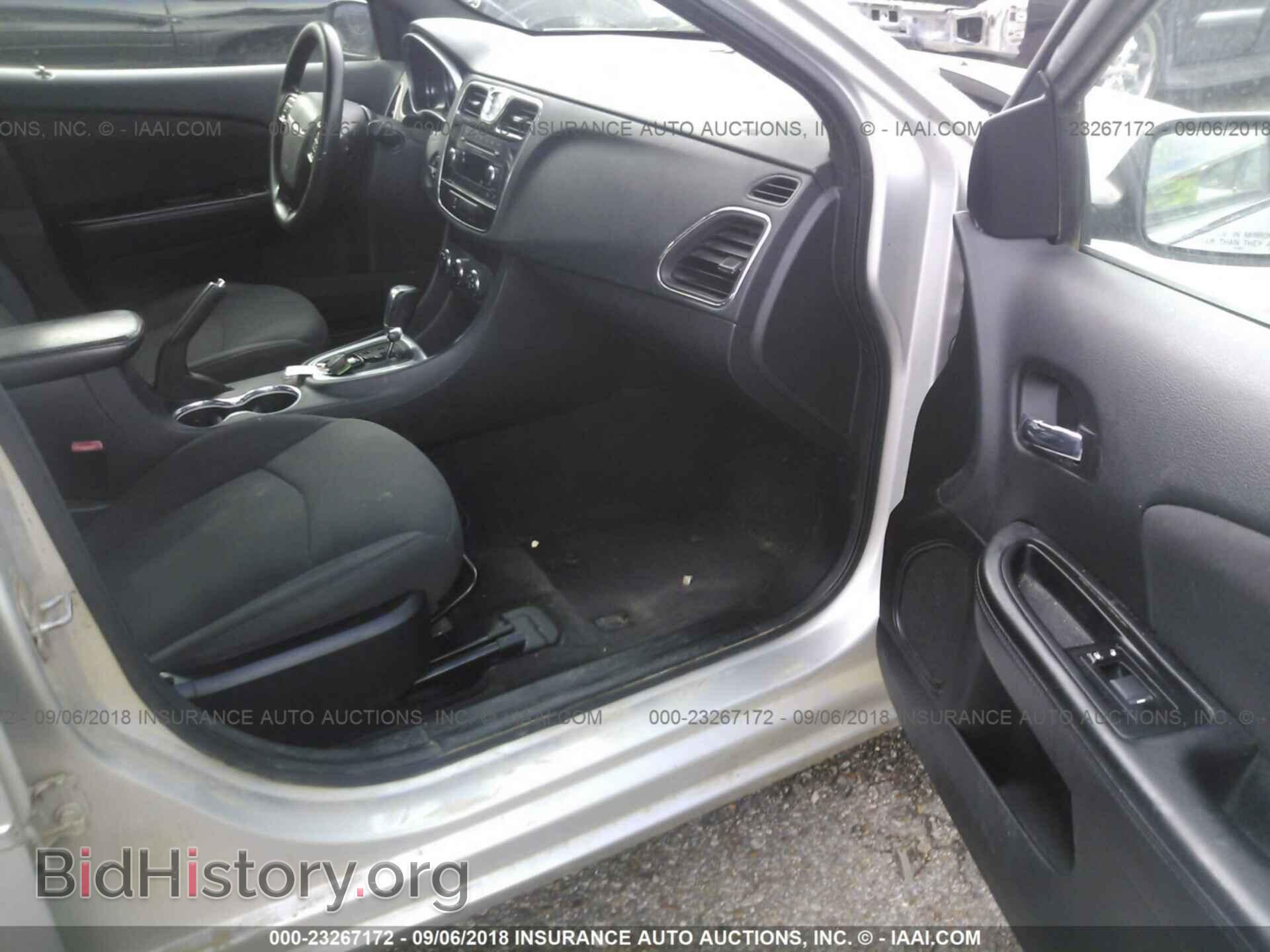 2012 Chrysler 200 - VIN: 1C3CCBAB4CN217241 - Фото 5