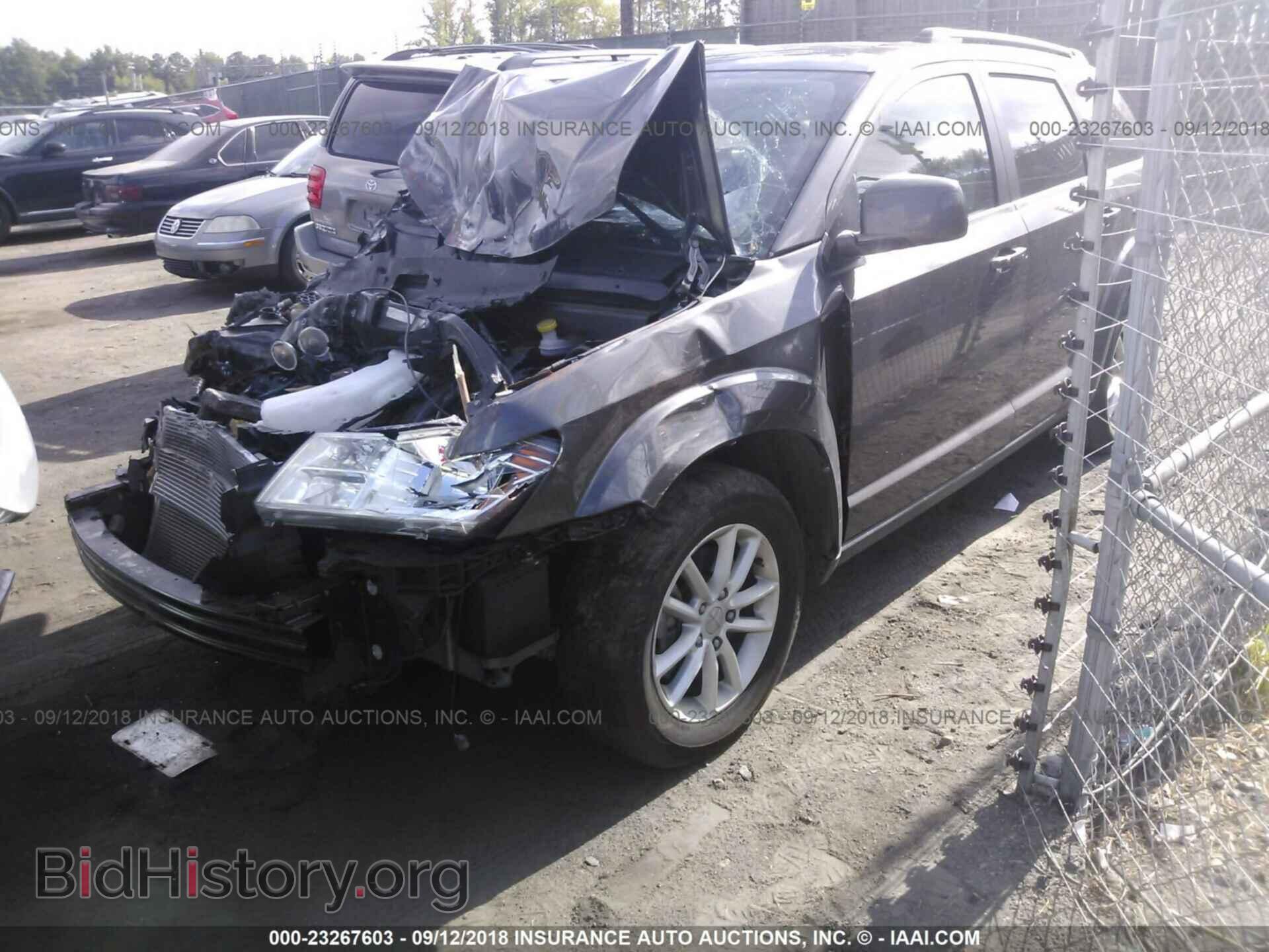 2017 Dodge Journey - VIN: 3C4PDCBG1HT523248 - Фото 2
