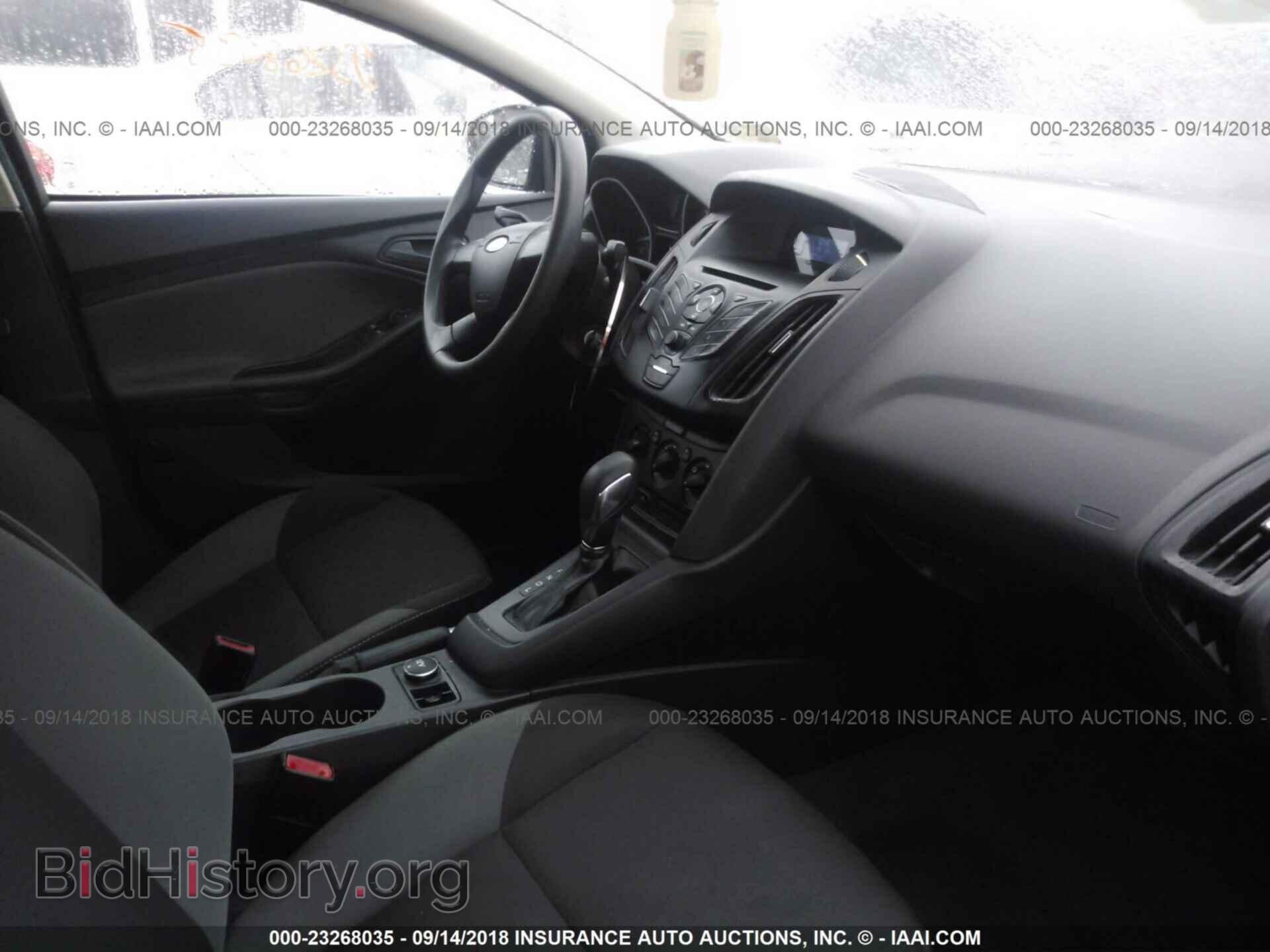 2012 Ford Focus - VIN: 1FAHP3E28CL125718 - Photo 5